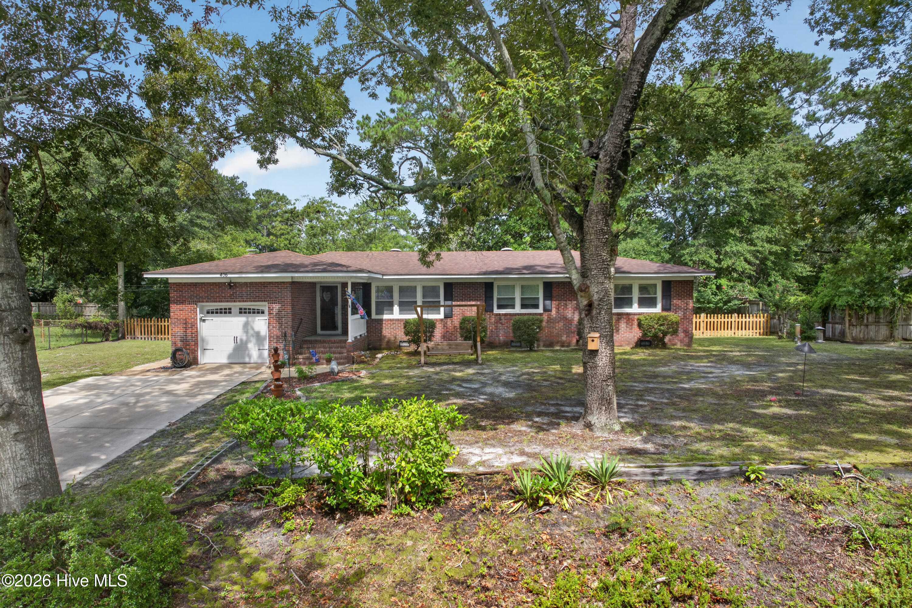 406 Sharon Drive Property Photo 3