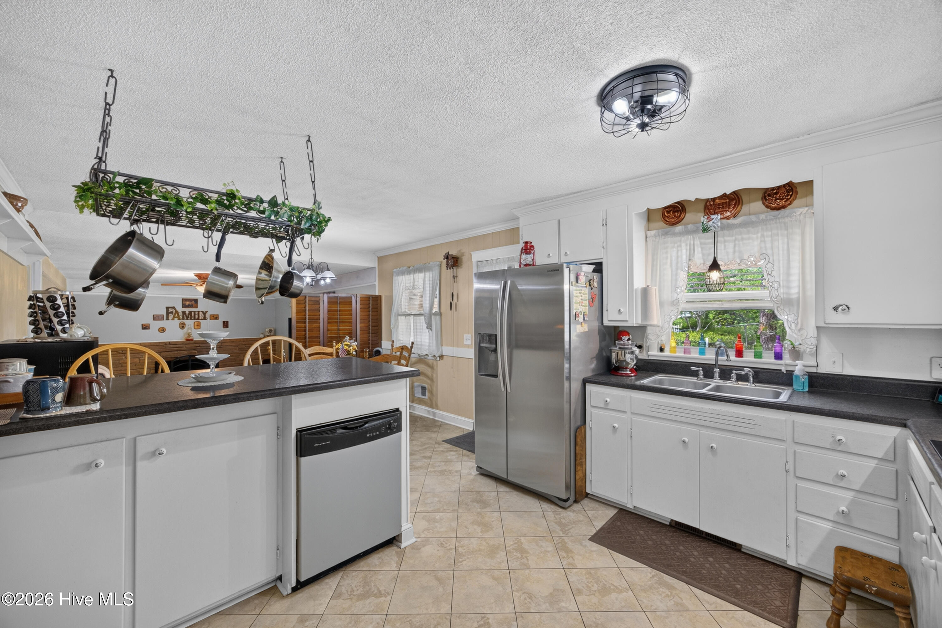 406 Sharon Drive Property Photo 11