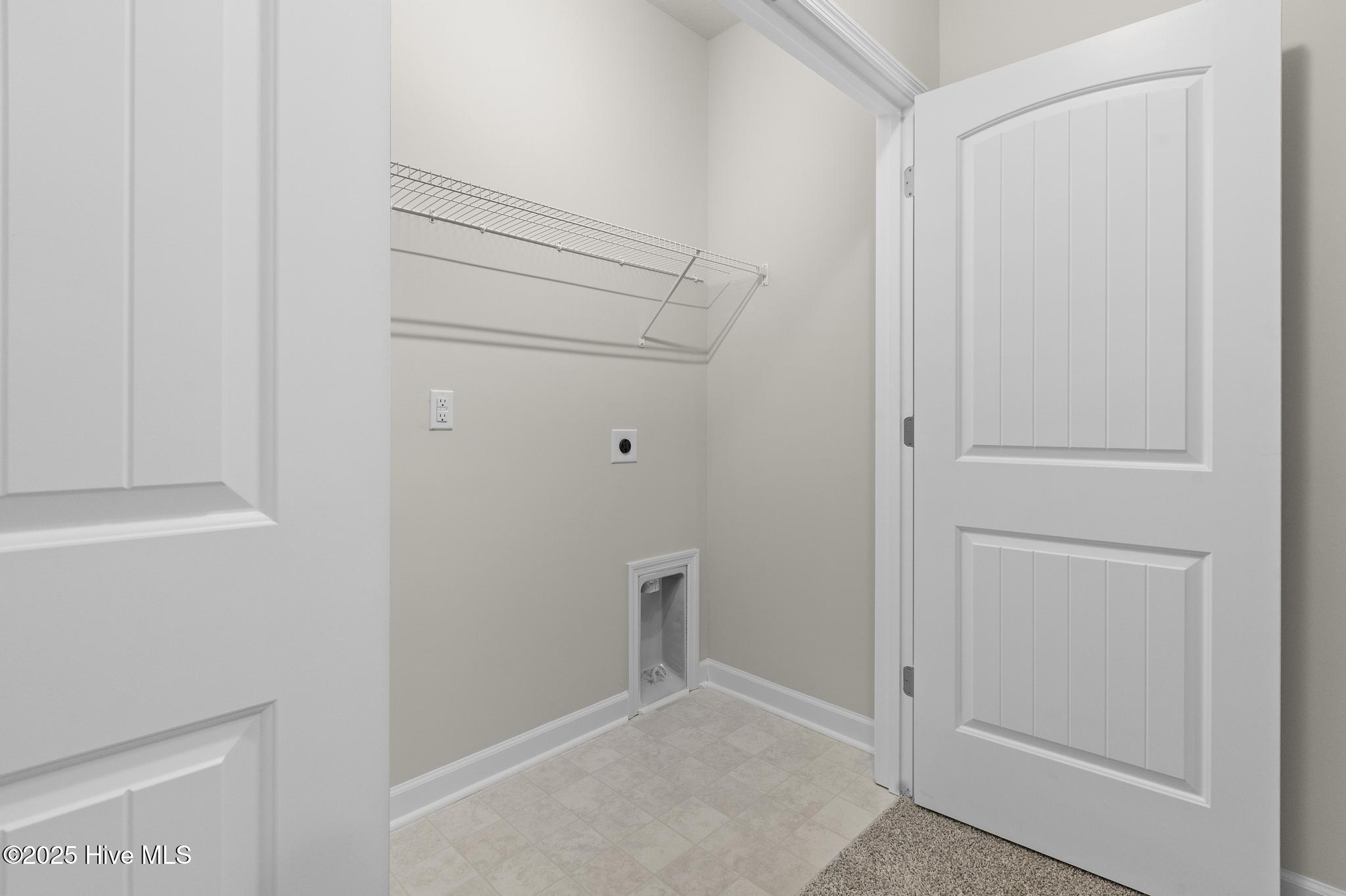 2033 Folkstone Woods Lane Property Photo 15