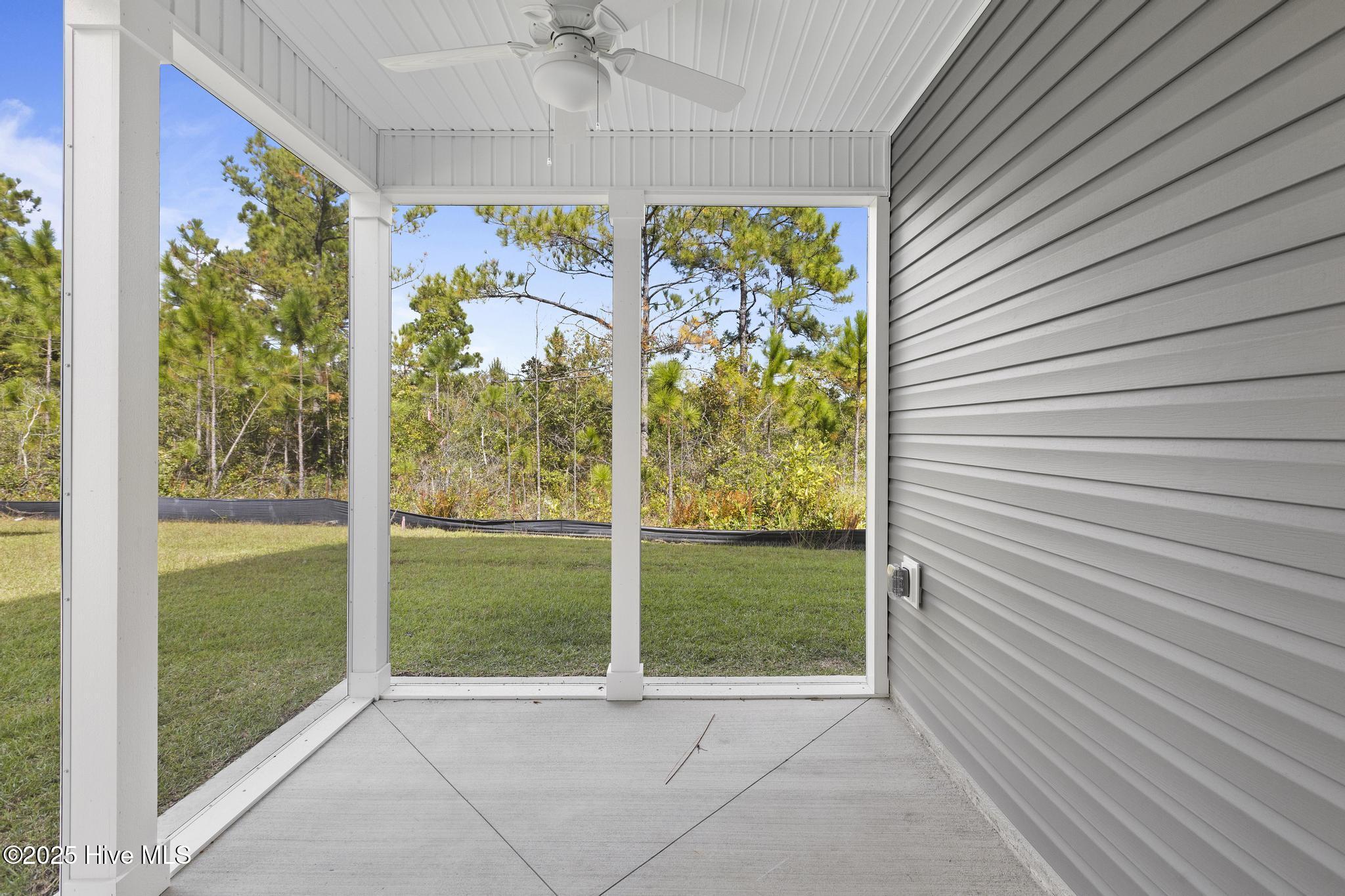 2033 Folkstone Woods Lane Property Photo 26