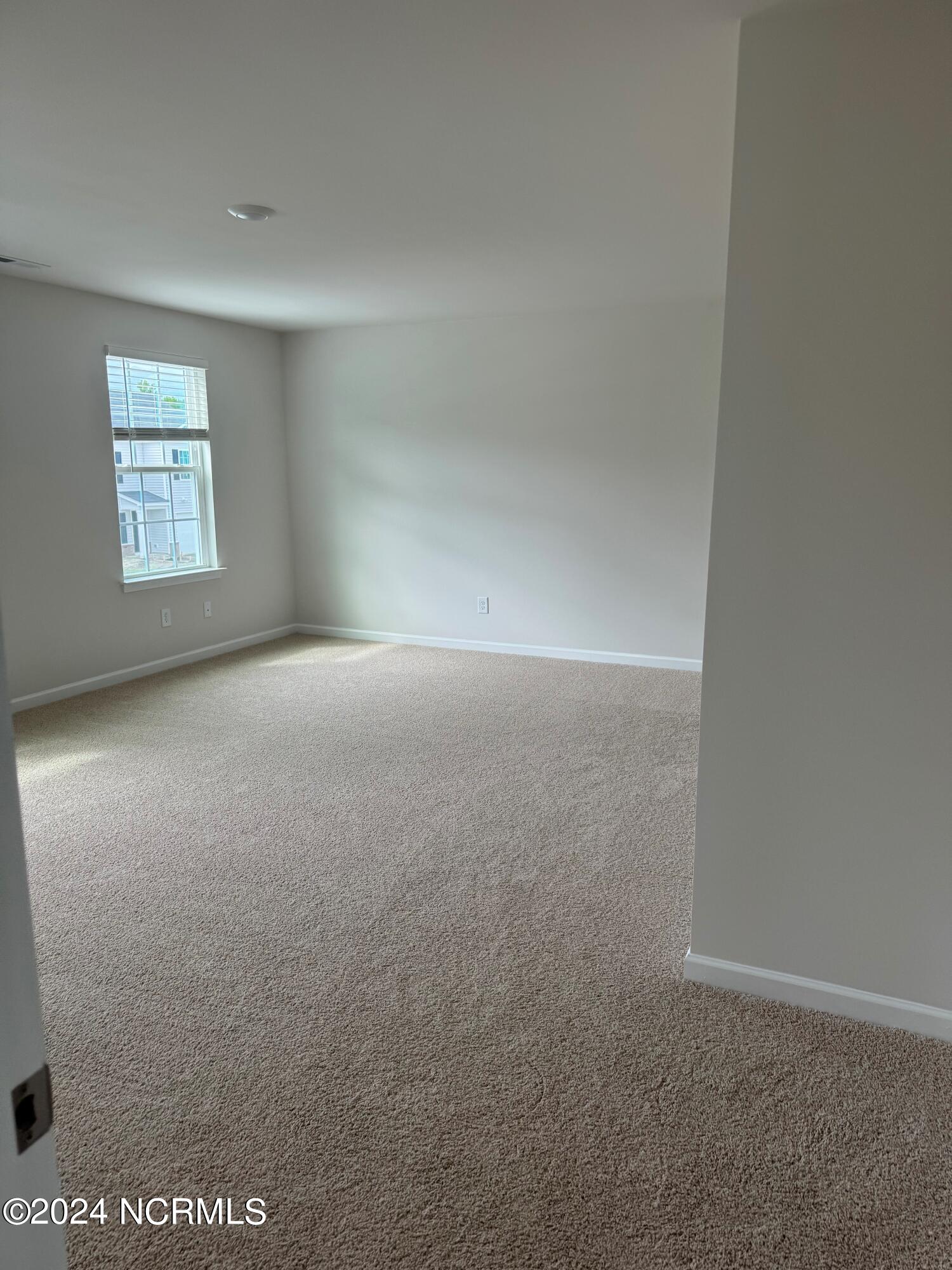 2225 Montalvan Drive Property Photo 6