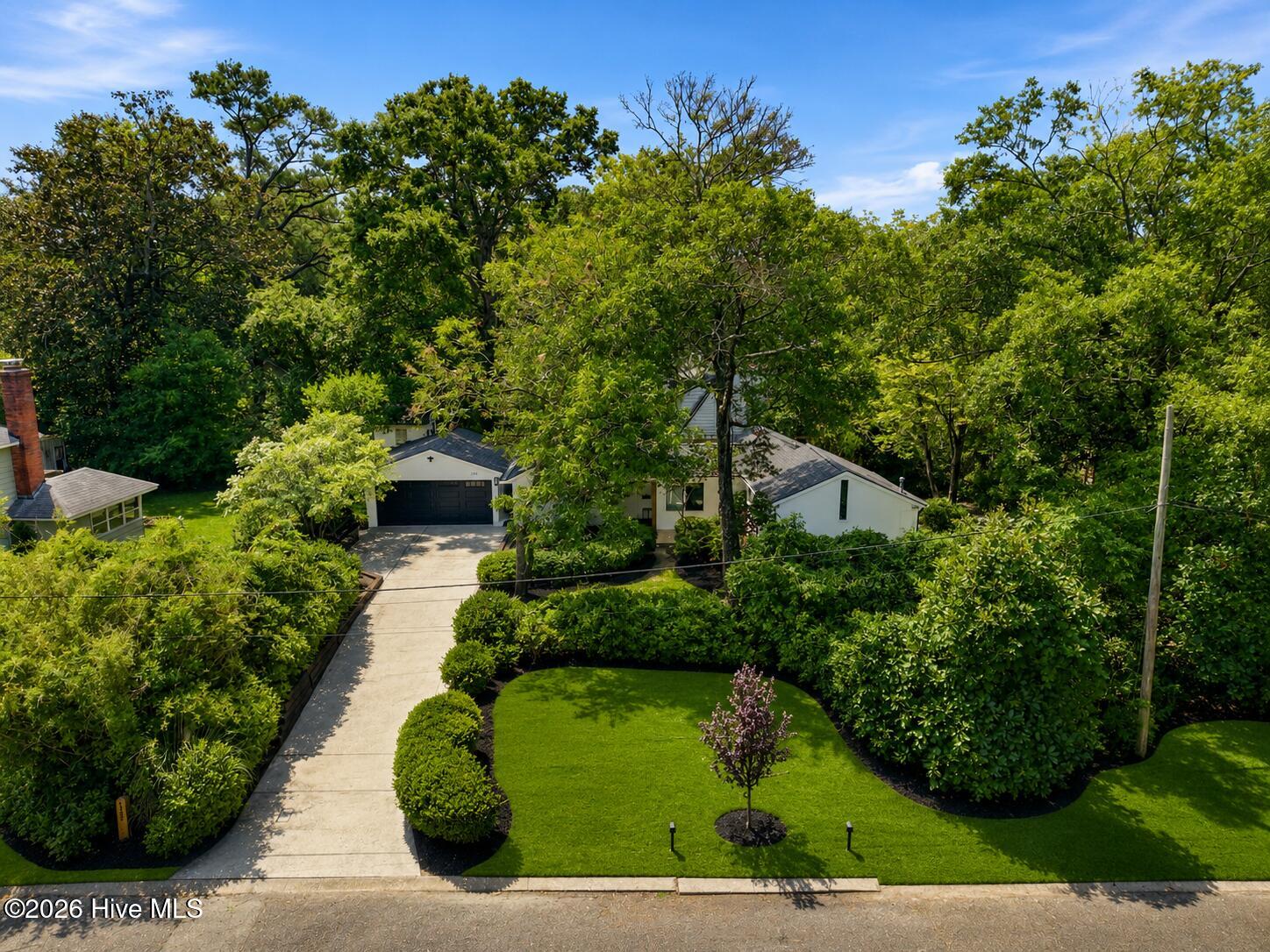 2208 Carlton Avenue Property Photo 3