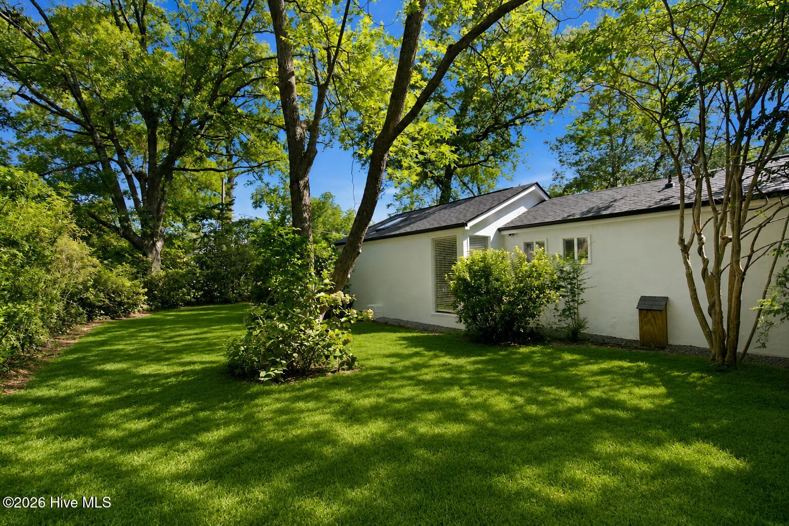 2208 Carlton Avenue Property Photo 4