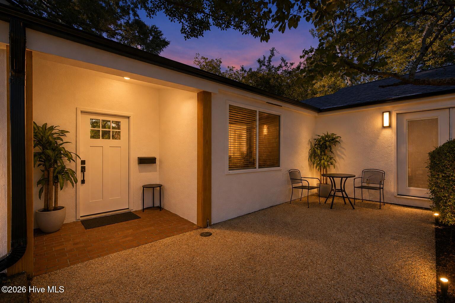 2208 Carlton Avenue Property Photo 5