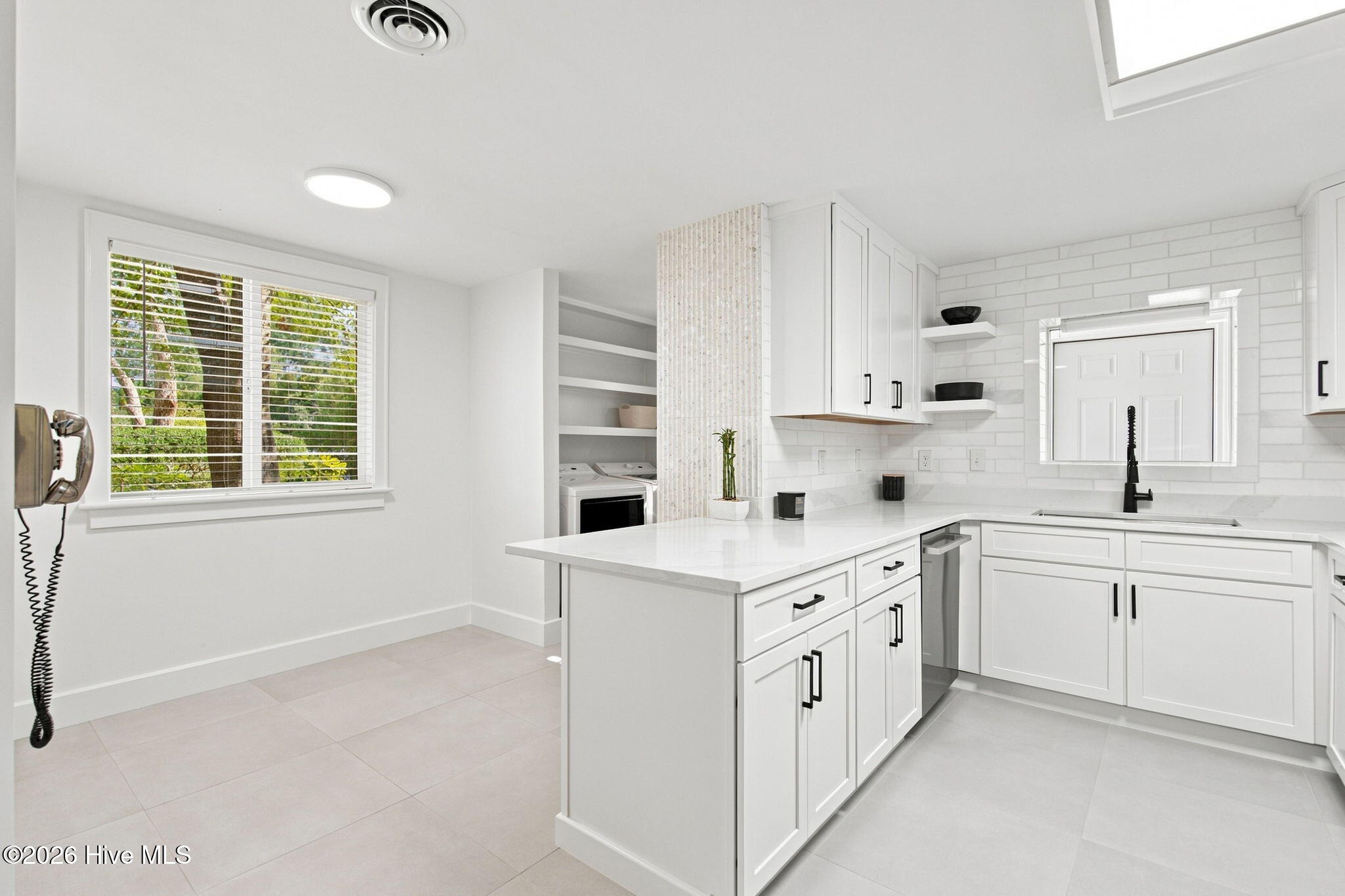 2208 Carlton Avenue Property Photo 15