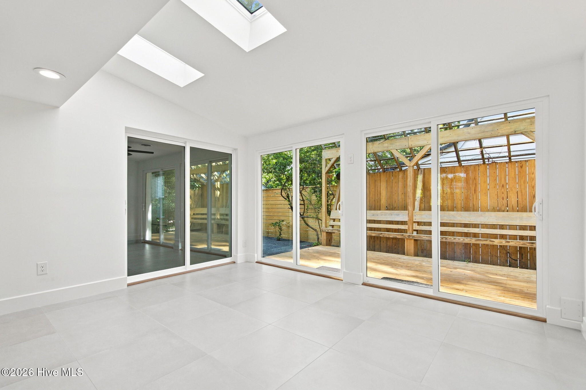 2208 Carlton Avenue Property Photo 21