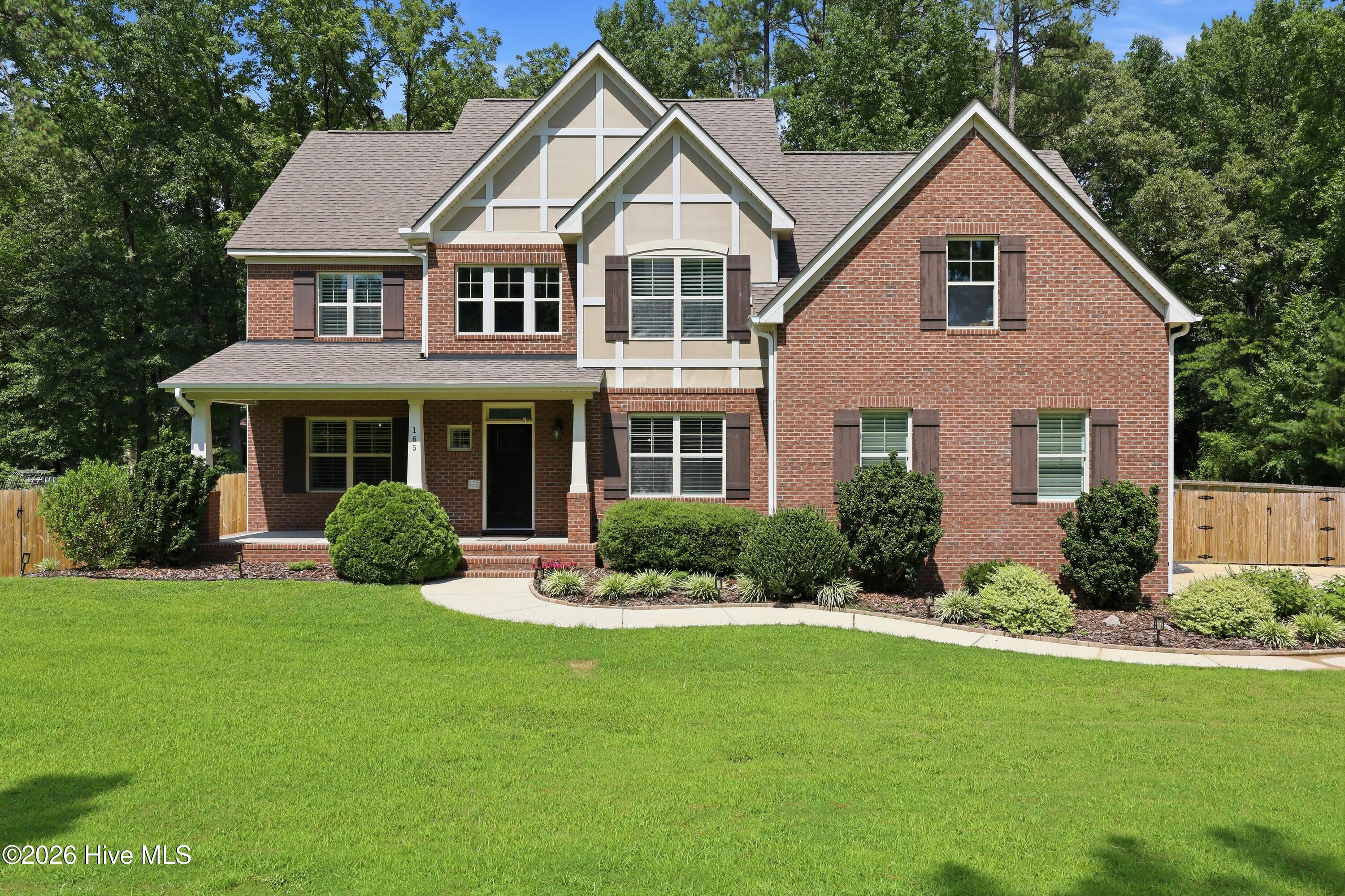 165 Glenmoor Drive Property Photo 1