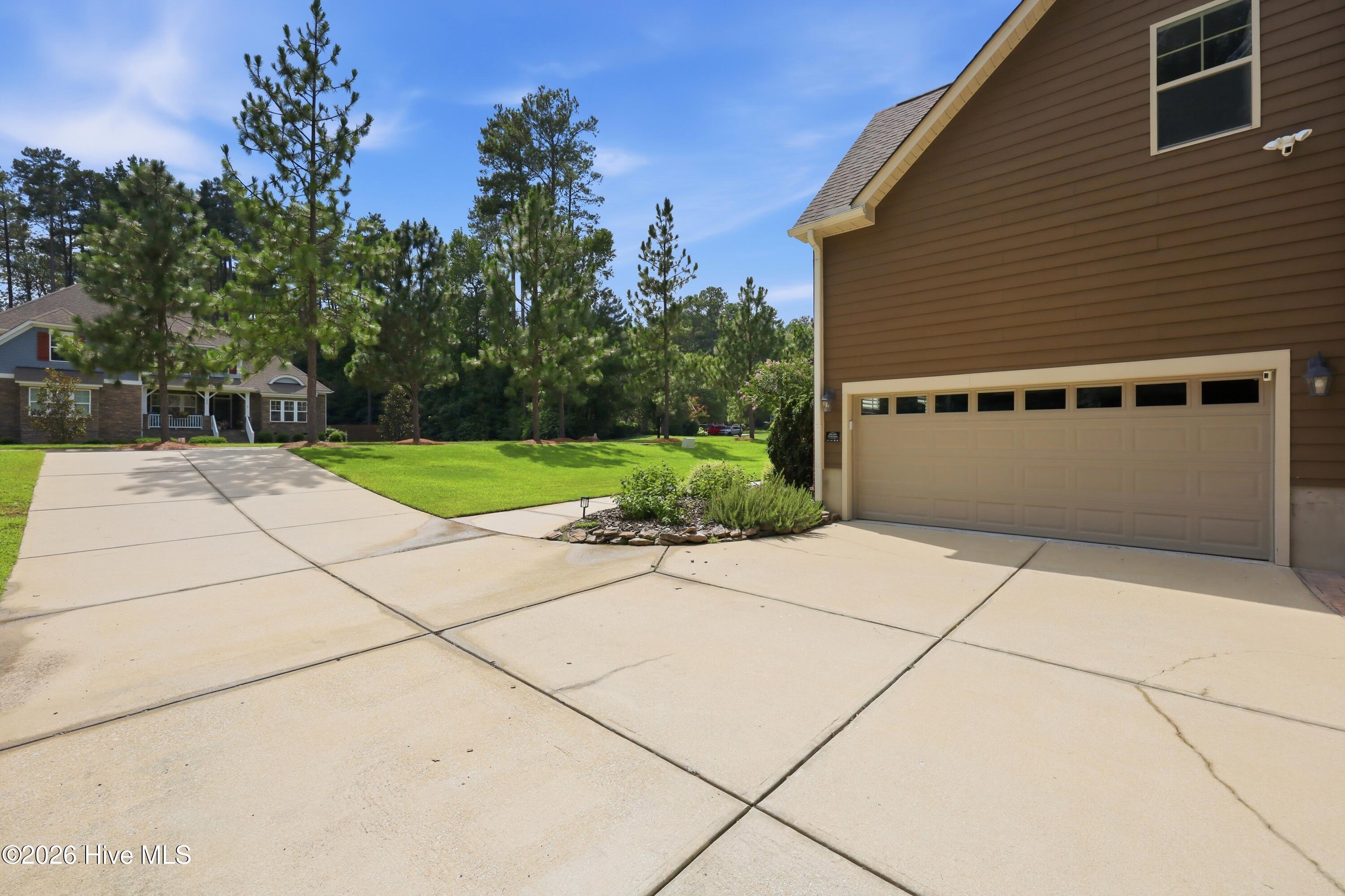 165 Glenmoor Drive Property Photo 34