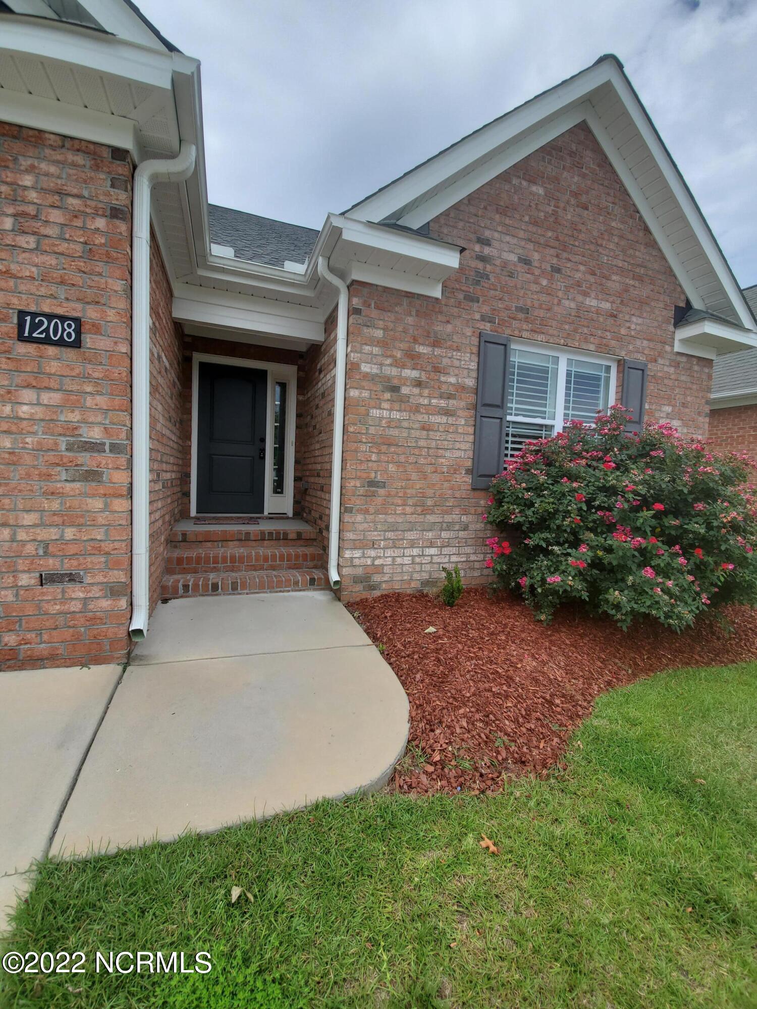 1208 Brighton Drive Property Photo 2