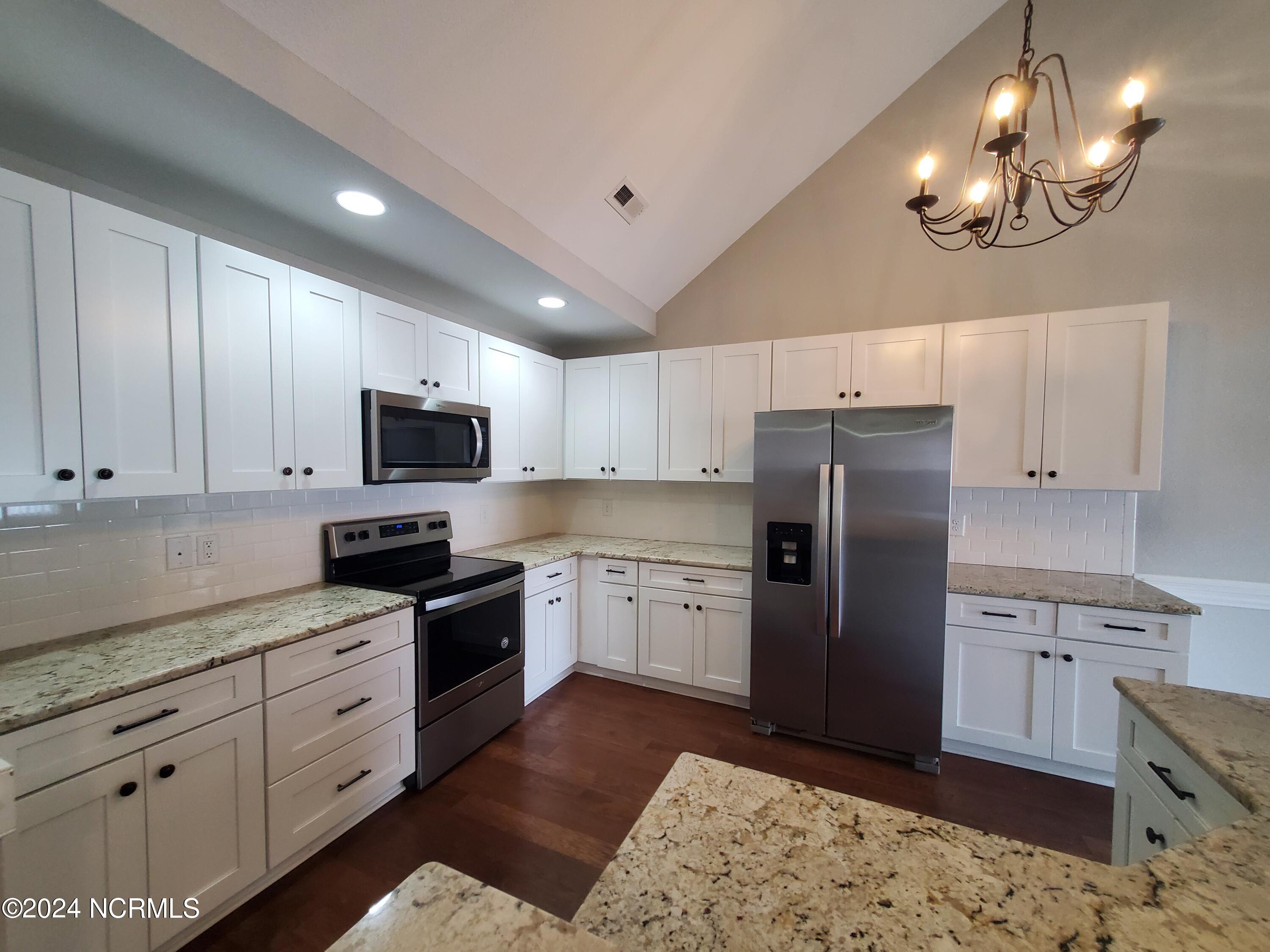 1208 Brighton Drive Property Photo 4