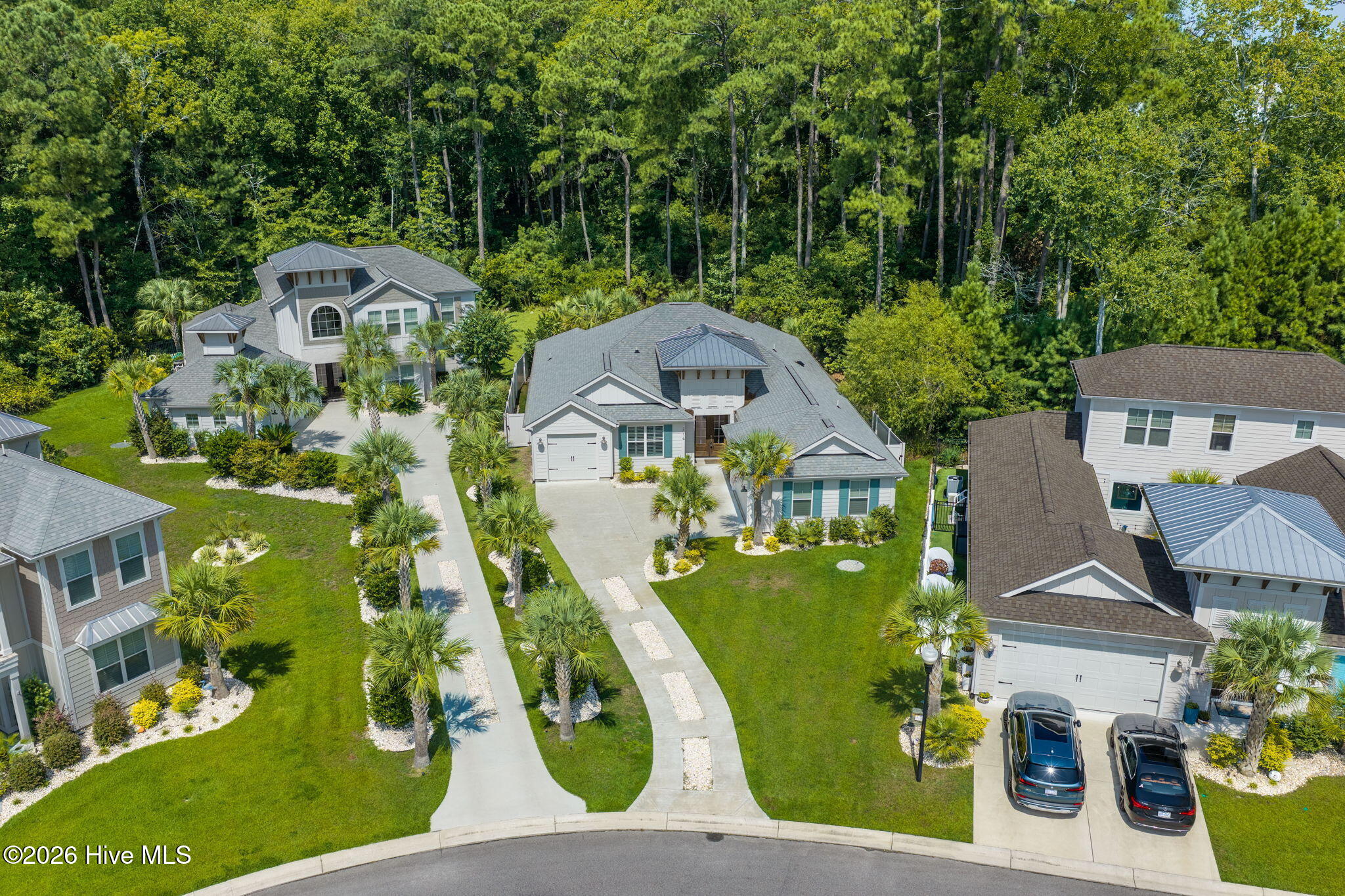 2016 Manor Parc Drive Property Photo 3