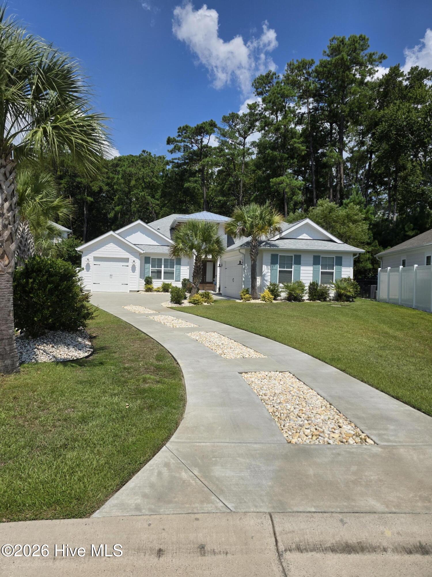 2016 Manor Parc Drive Property Photo 4