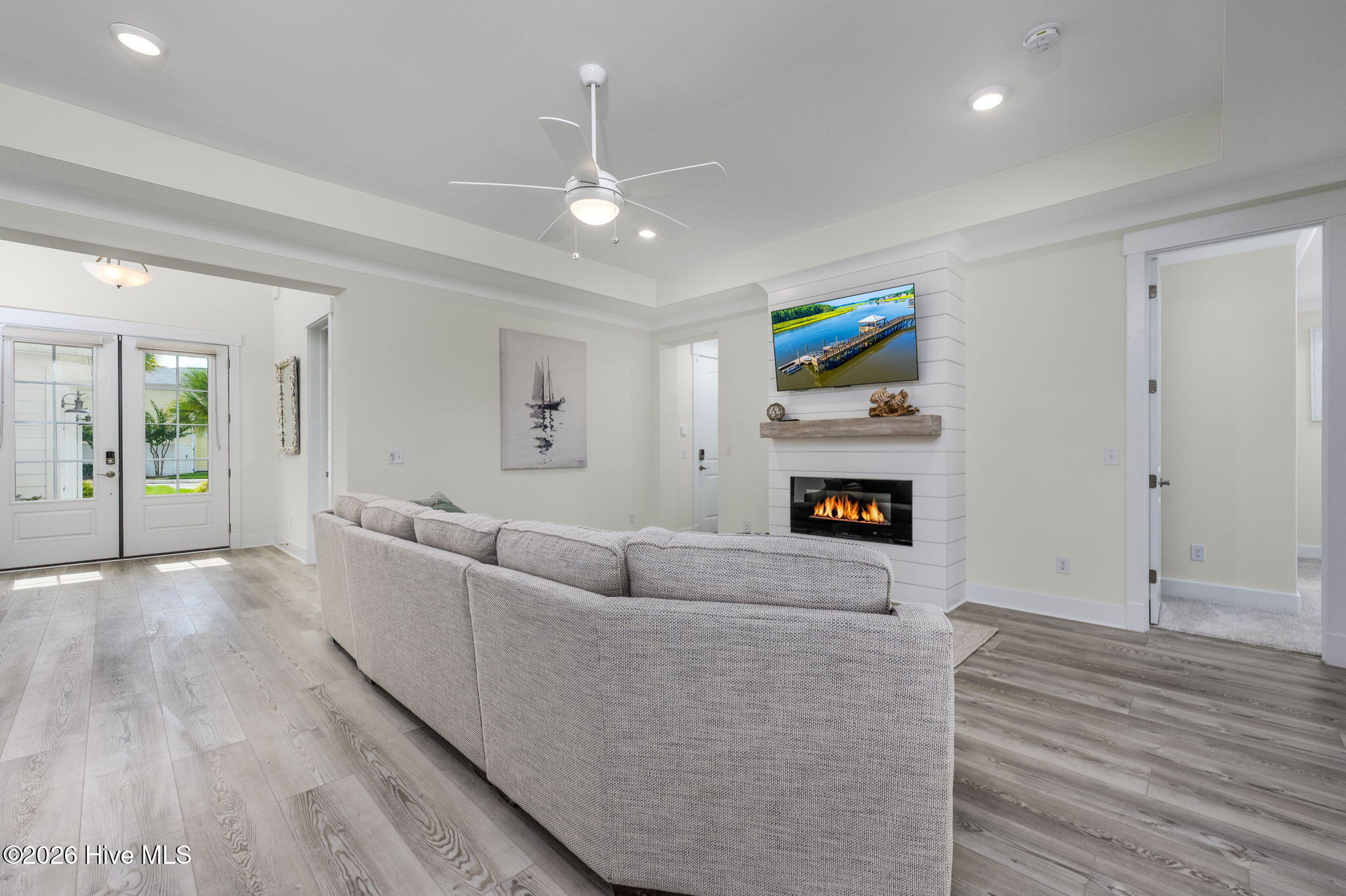 2016 Manor Parc Drive Property Photo 10