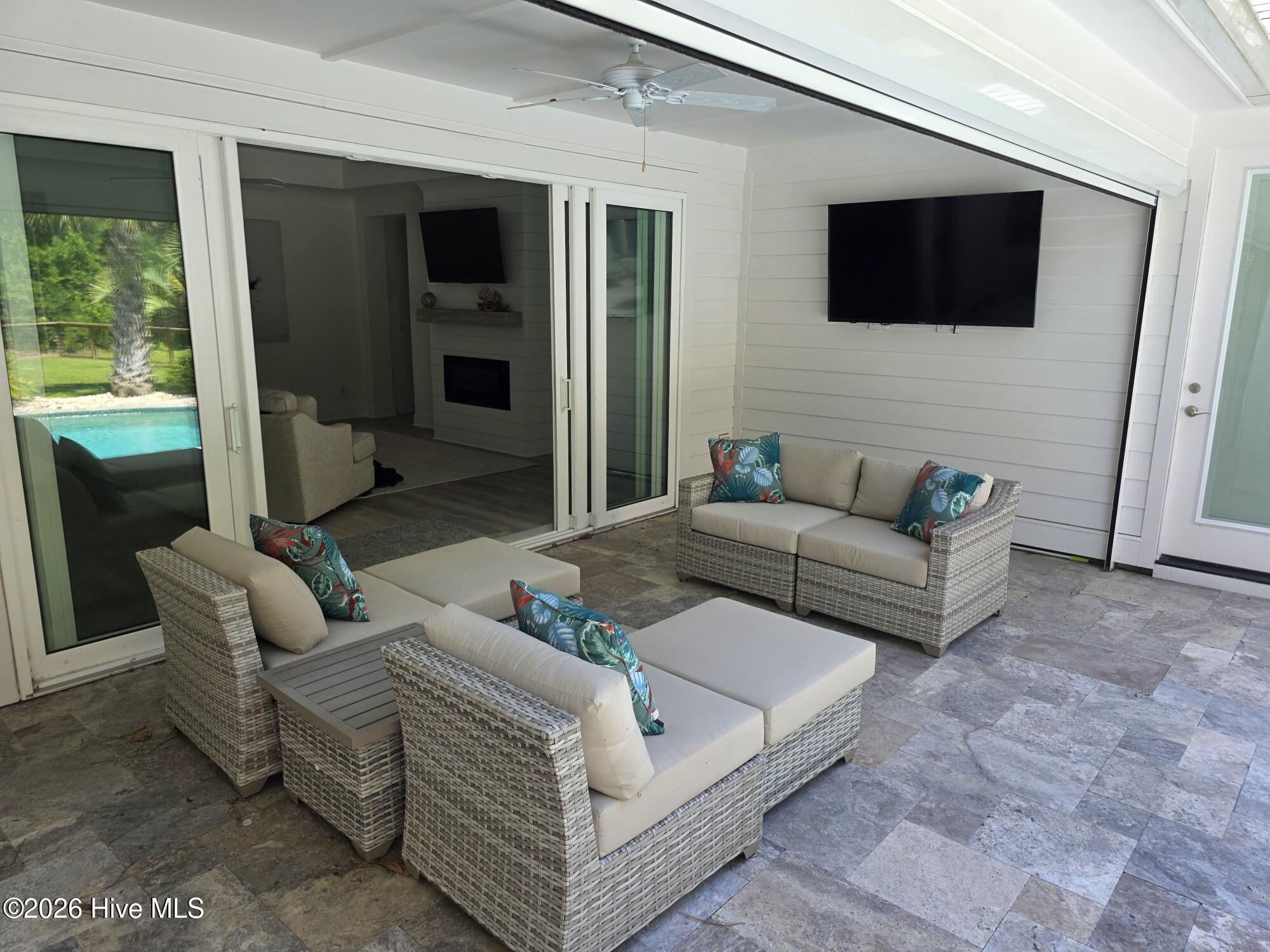 2016 Manor Parc Drive Property Photo 15