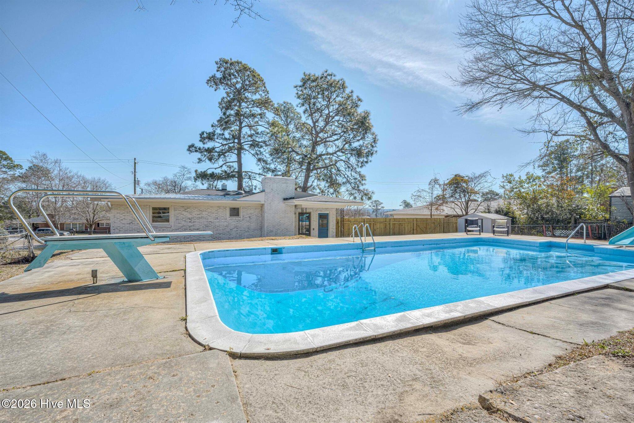 205 Hillside Drive Property Photo 8