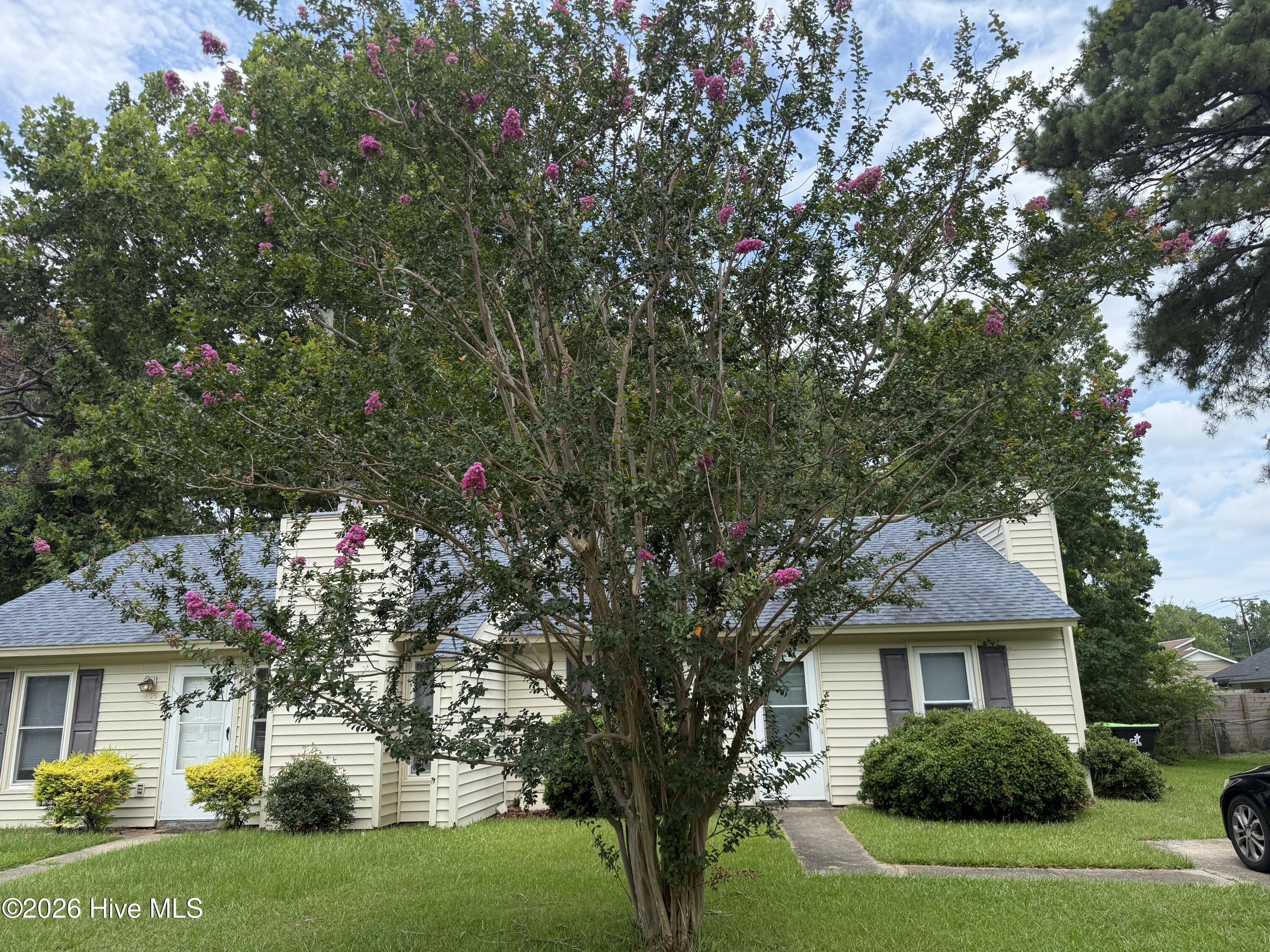 135 Twin Wood Drive Property Photo 1