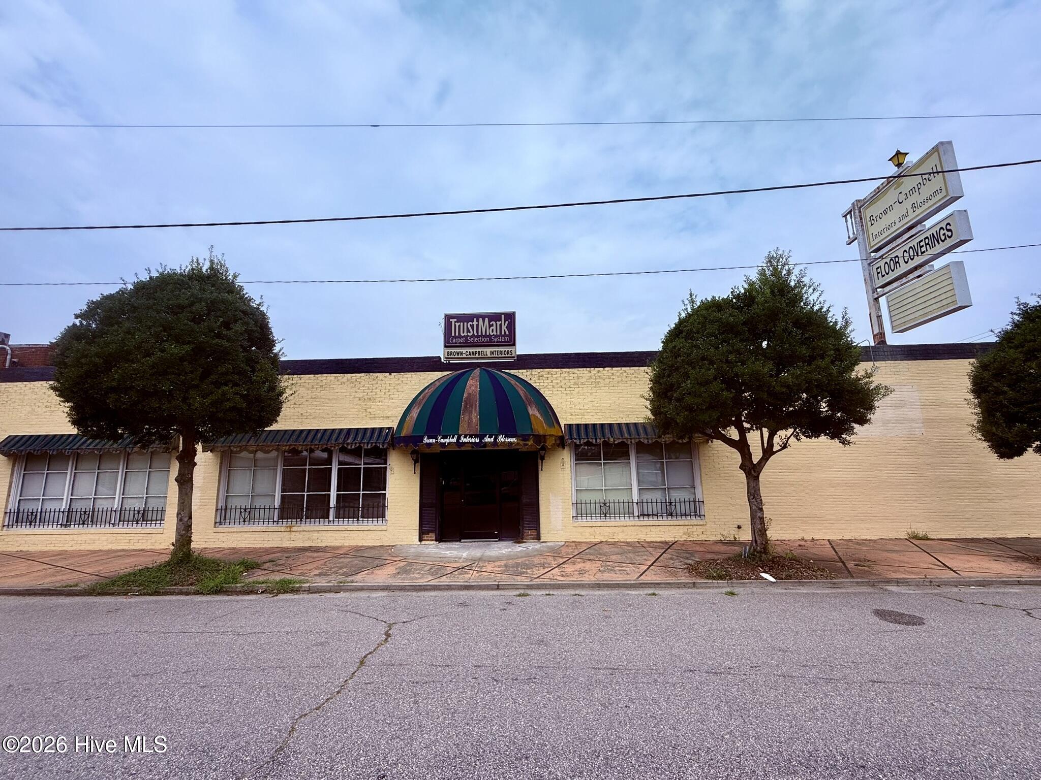 209 Washington Street Property Photo 3