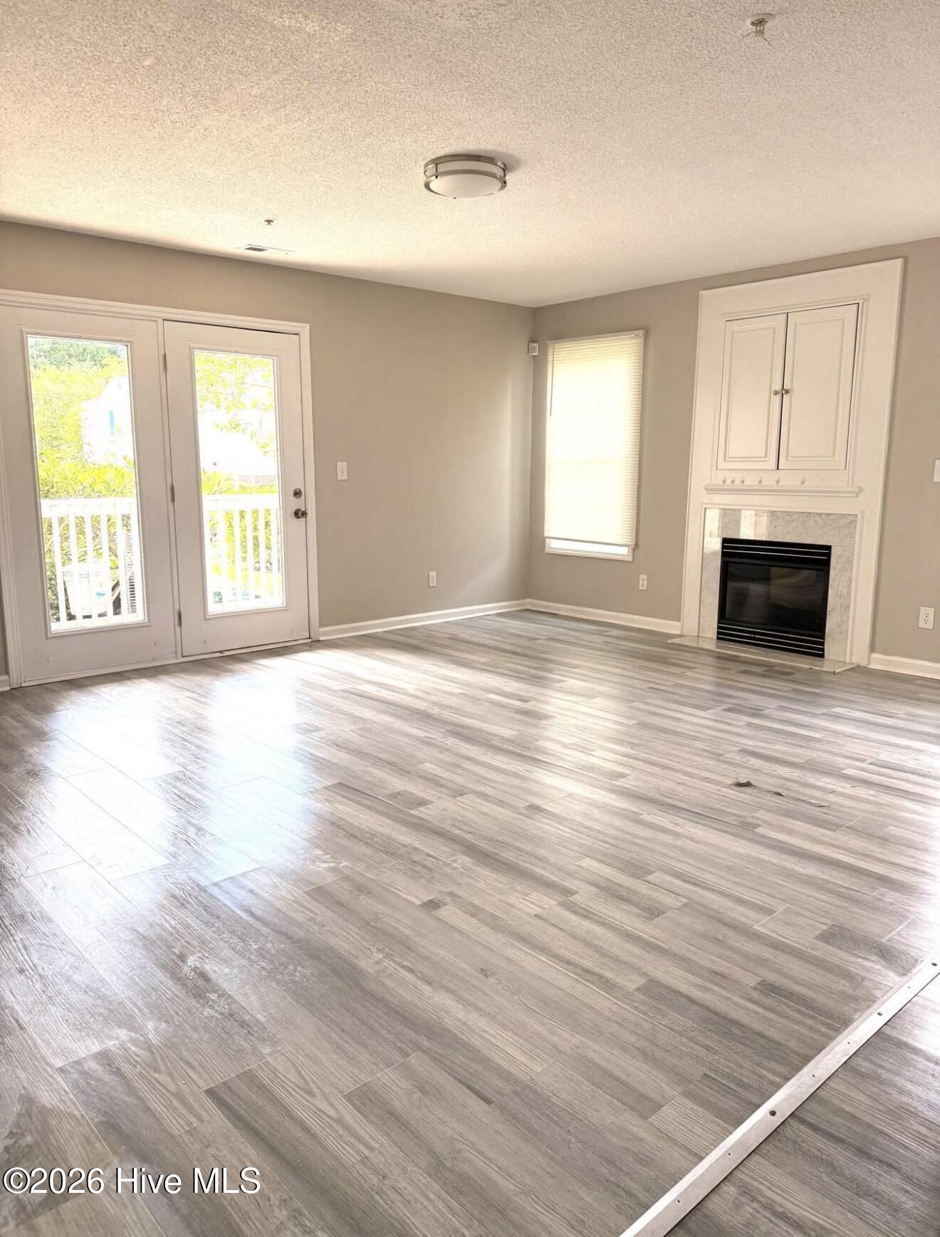 901 Litchfield Way D Property Photo 3