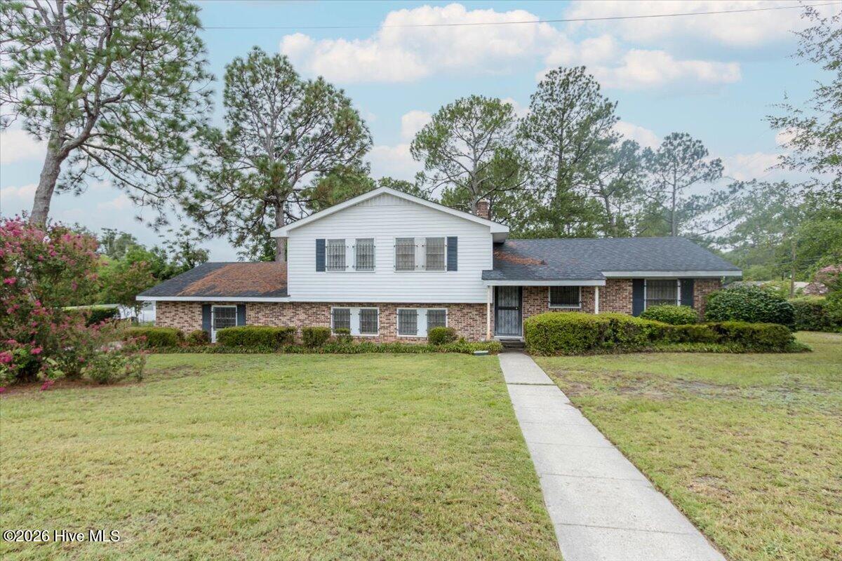 2462 Leslie Circle Property Photo 2