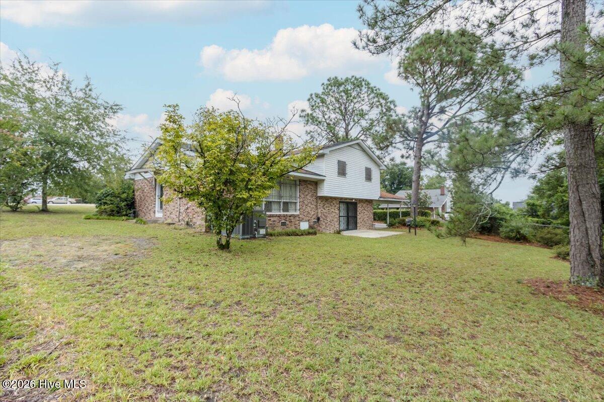 2462 Leslie Circle Property Photo 7