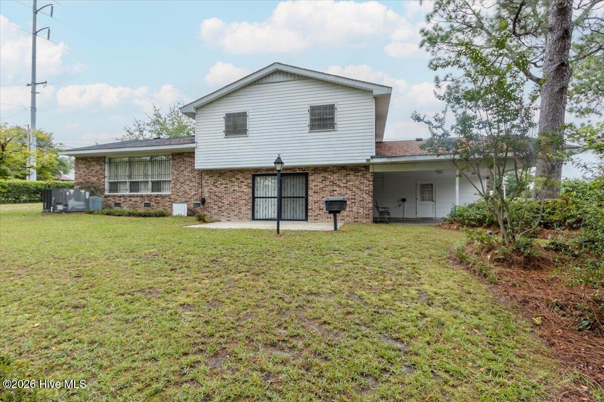 2462 Leslie Circle Property Photo 11