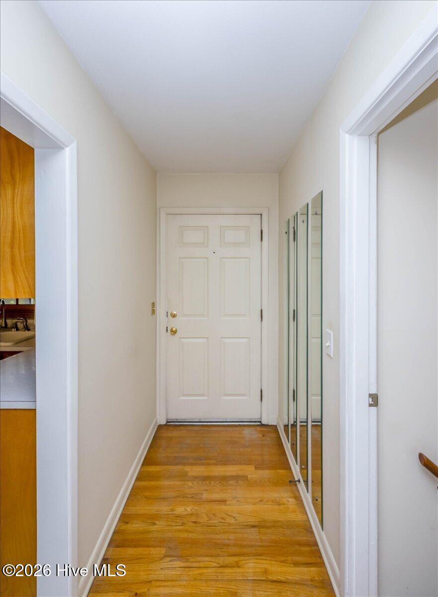 2462 Leslie Circle Property Photo 12