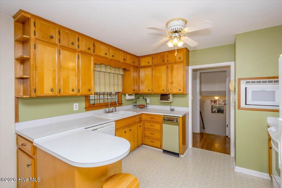 2462 Leslie Circle Property Photo 17