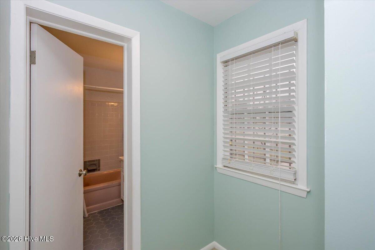 2462 Leslie Circle Property Photo 28