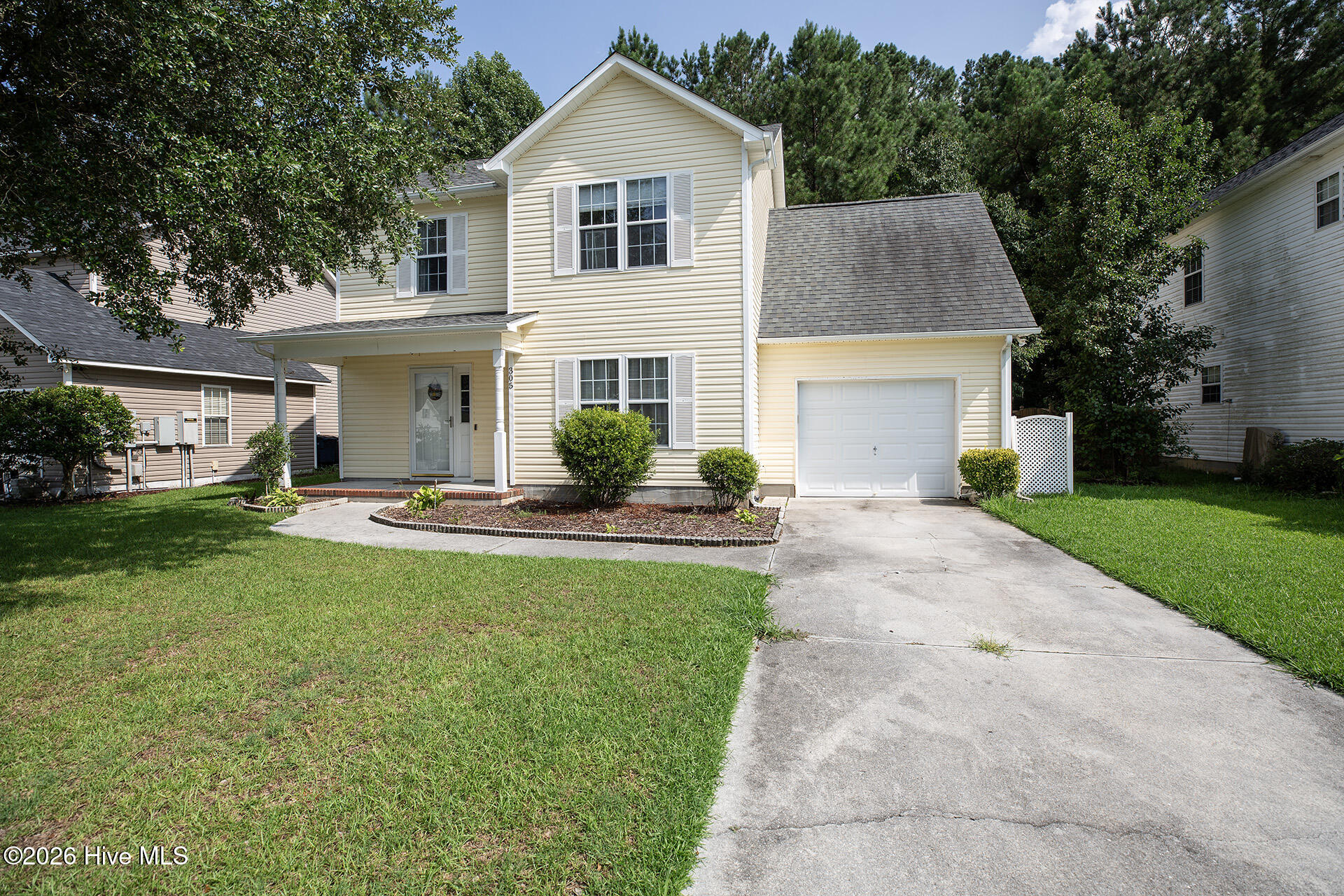 305 Providence Drive Property Photo 4