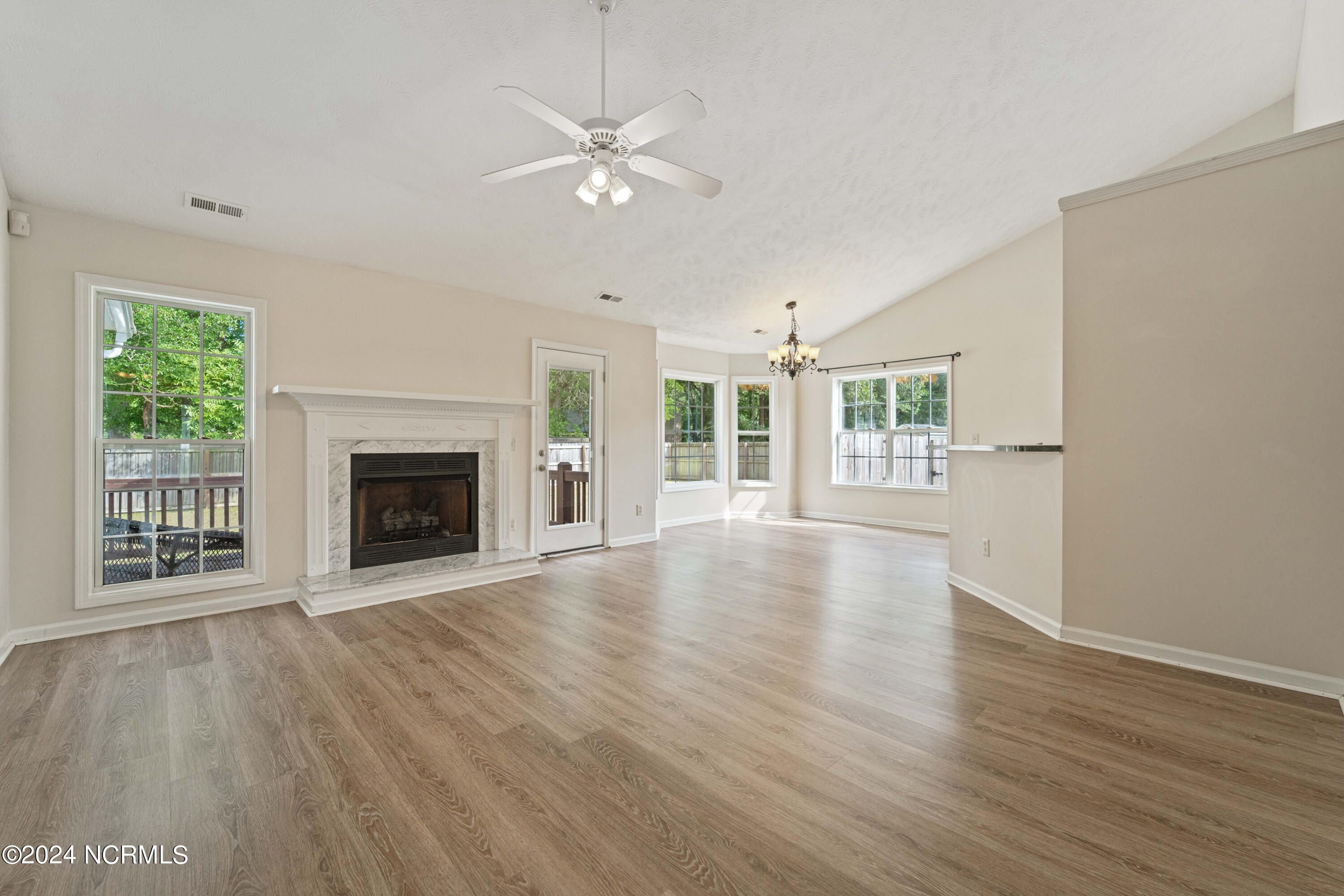102 Mendover Drive Property Photo 8