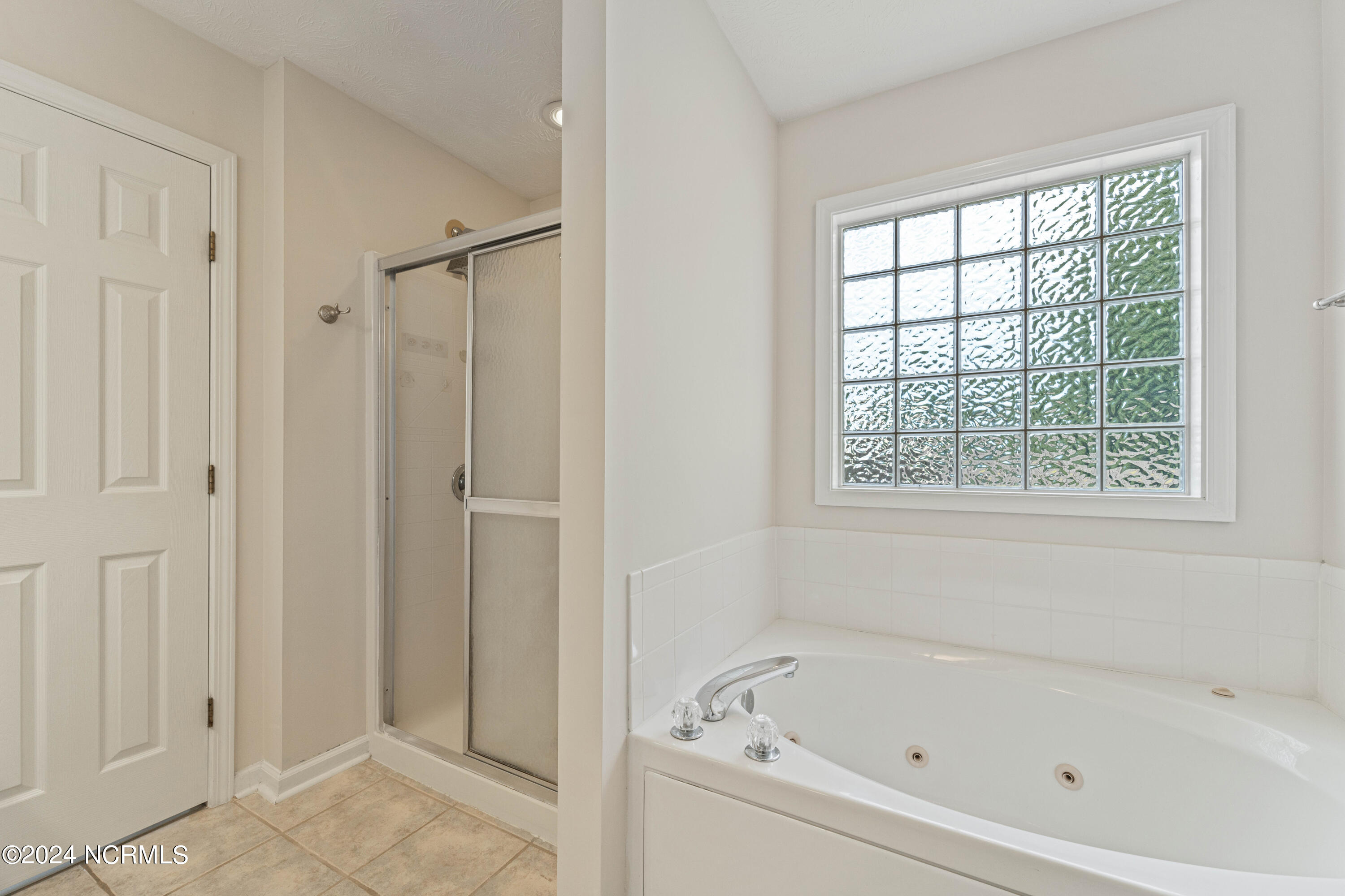 102 Mendover Drive Property Photo 16