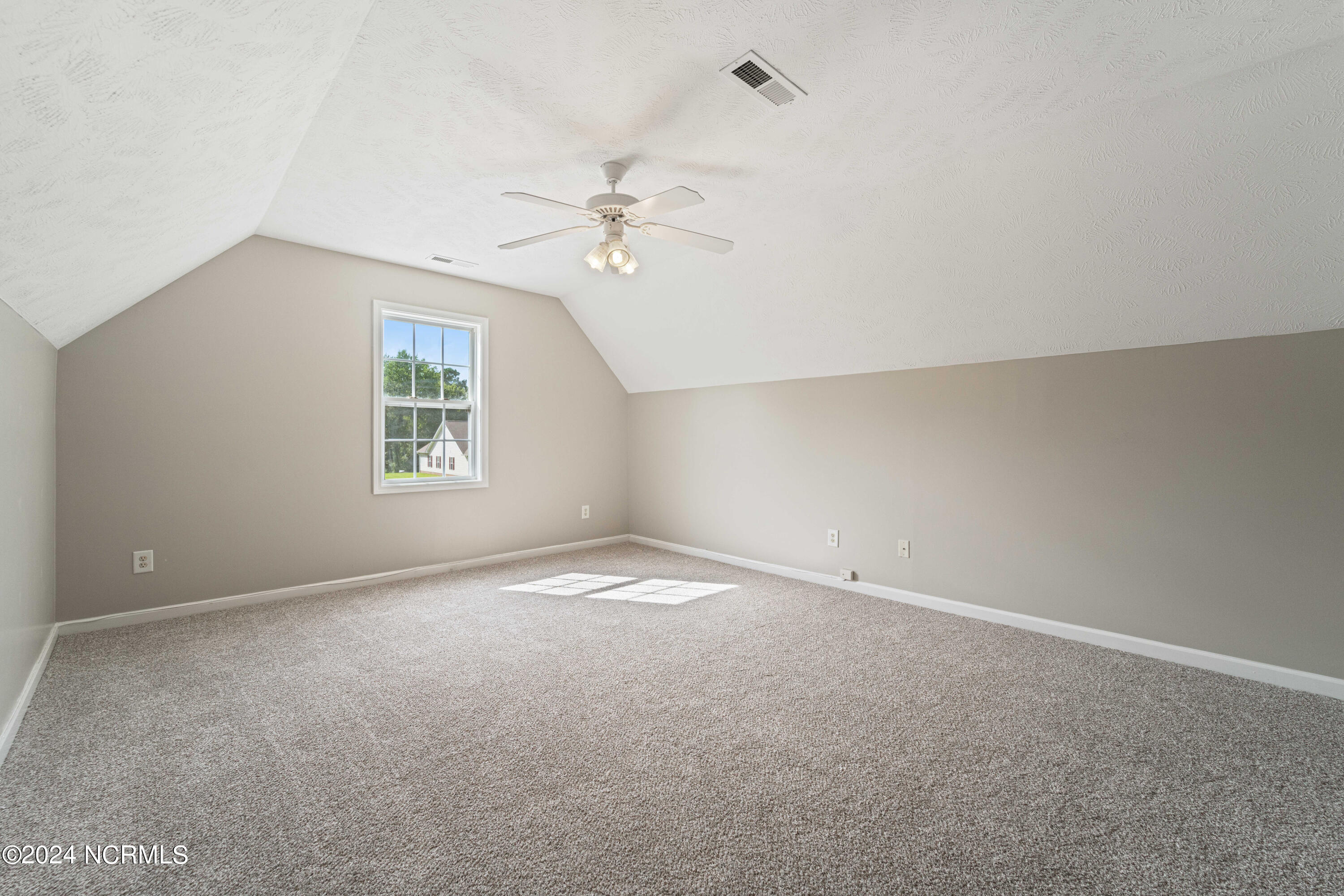 102 Mendover Drive Property Photo 17