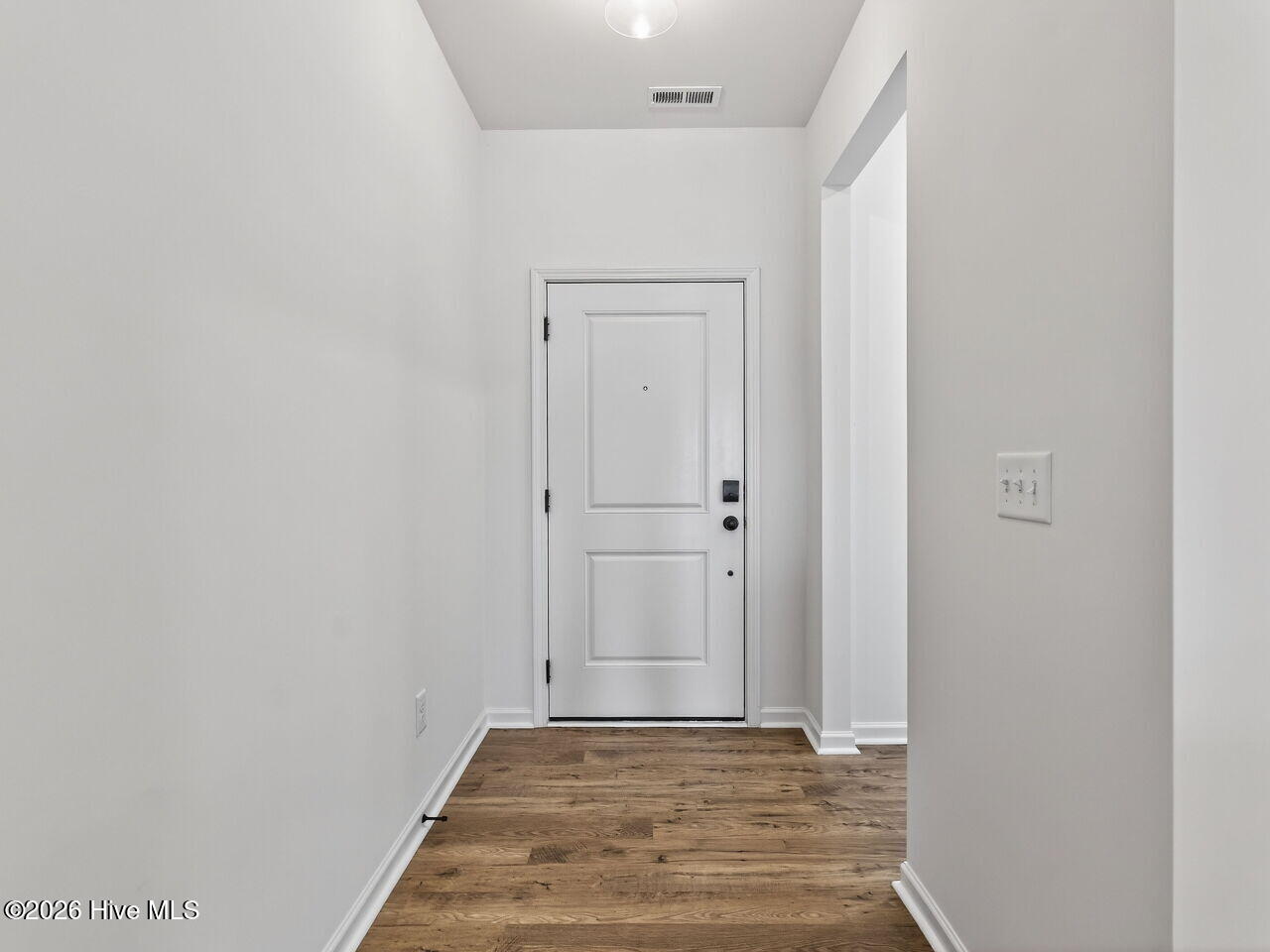 38 N District Avenue Property Photo 4