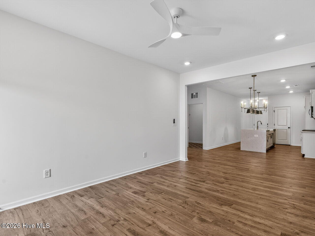 38 N District Avenue Property Photo 15