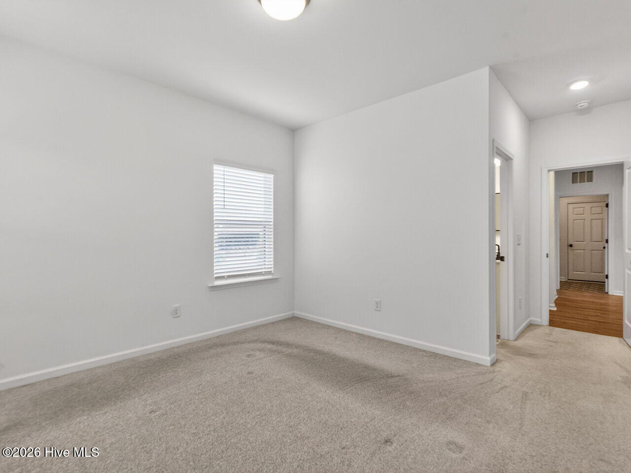 38 N District Avenue Property Photo 23