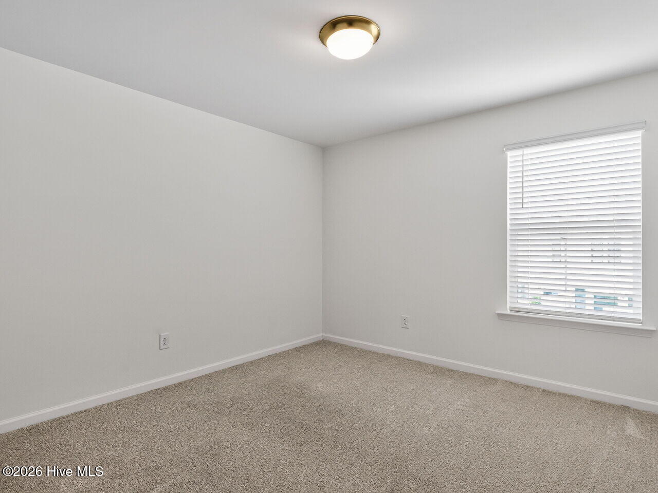 38 N District Avenue Property Photo 32