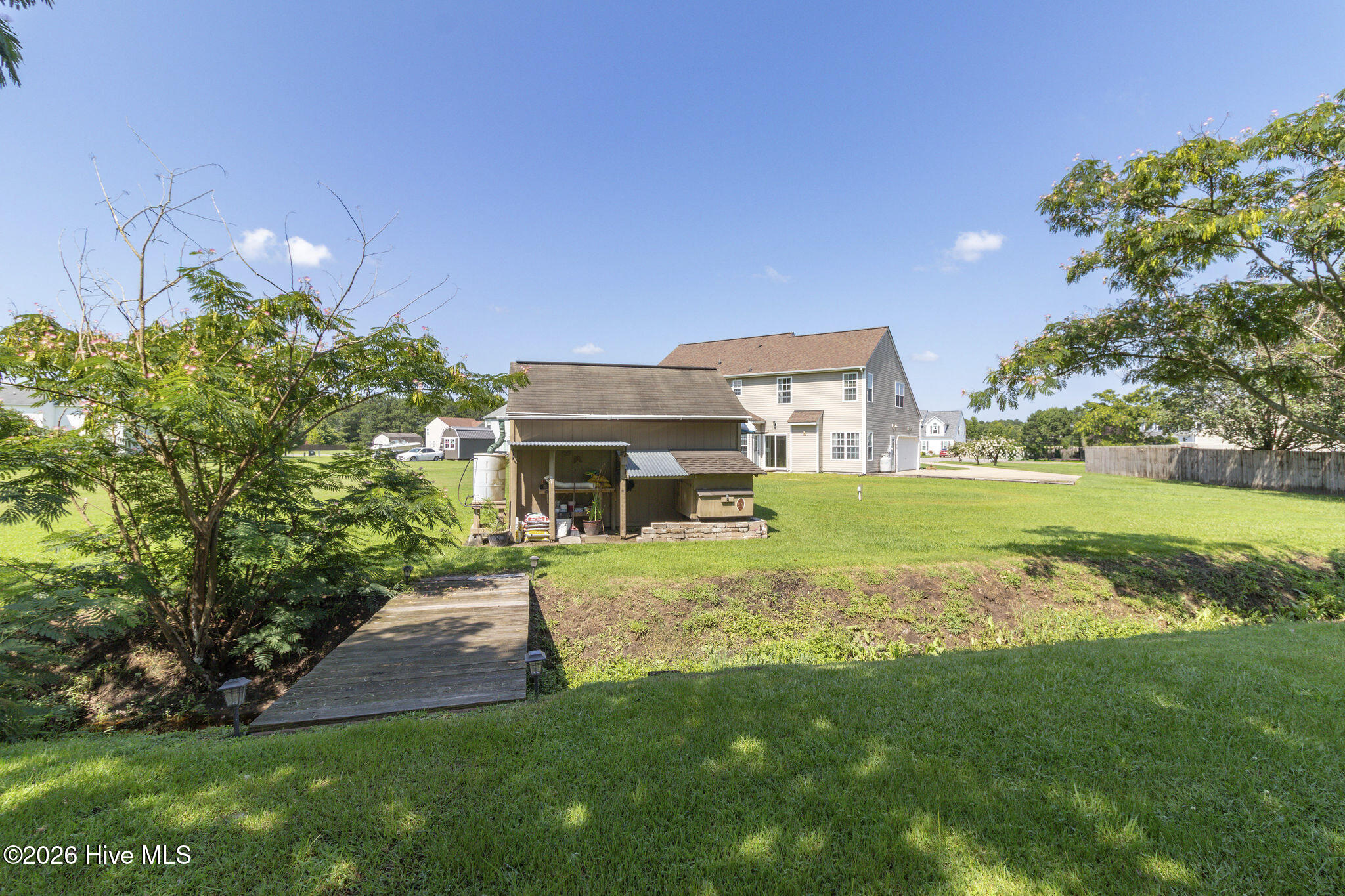 104 Waterway Court Property Photo 32