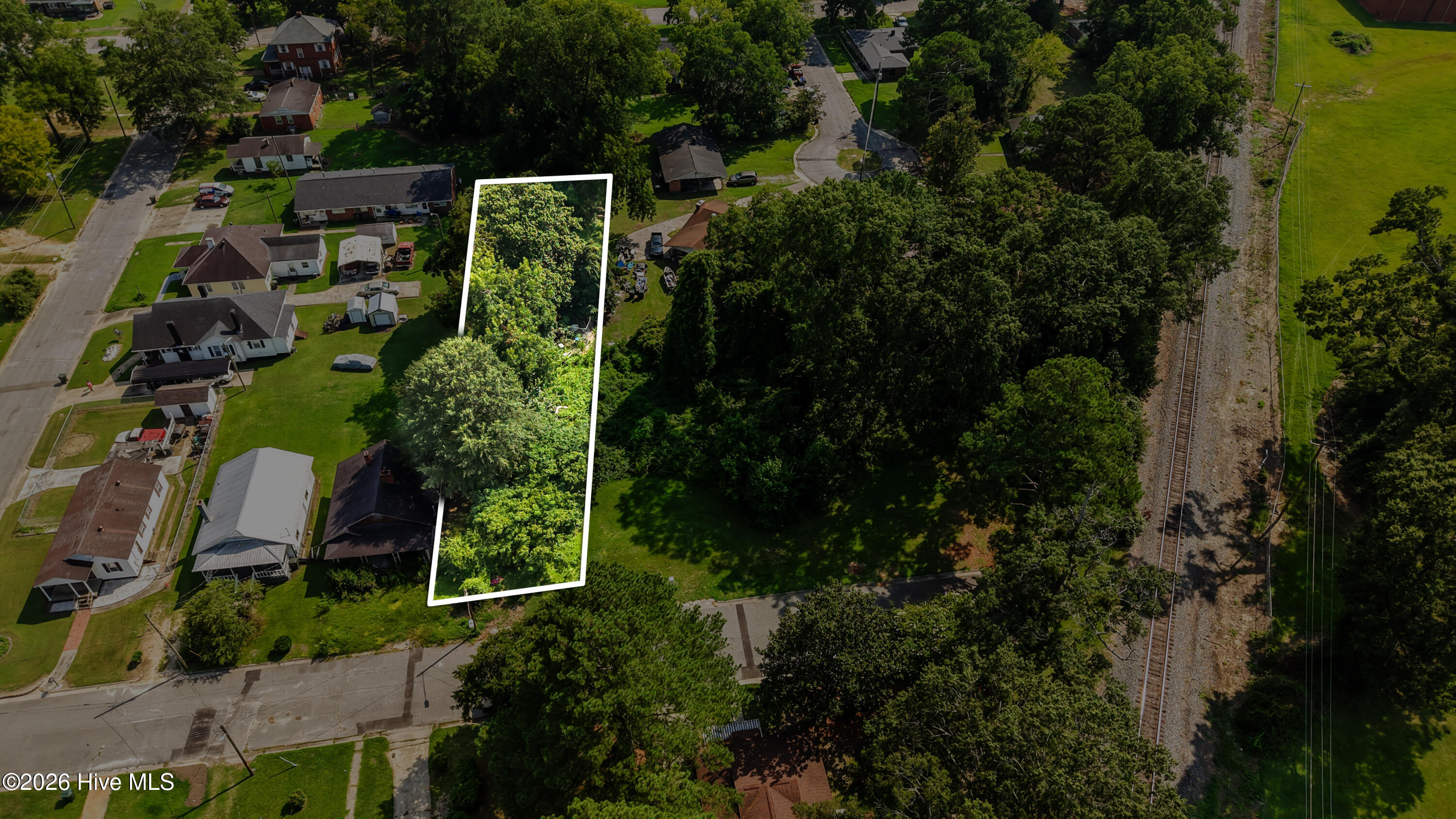 706 W Walnut Street Property Photo 2