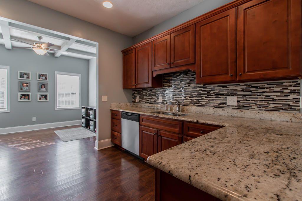 121 Lightwater Drive Property Photo 10
