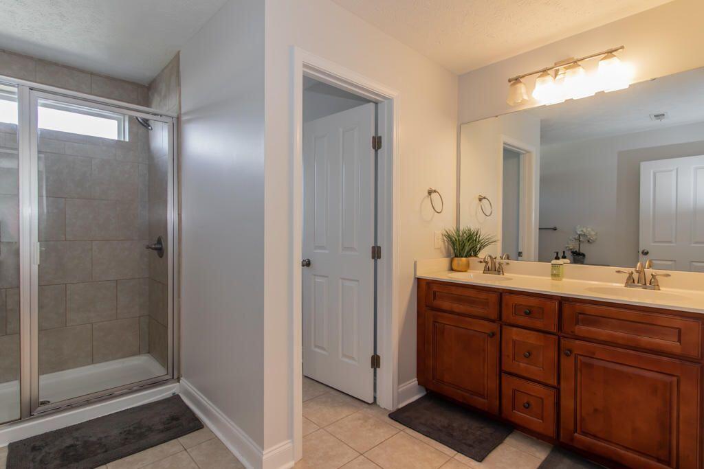 121 Lightwater Drive Property Photo 14