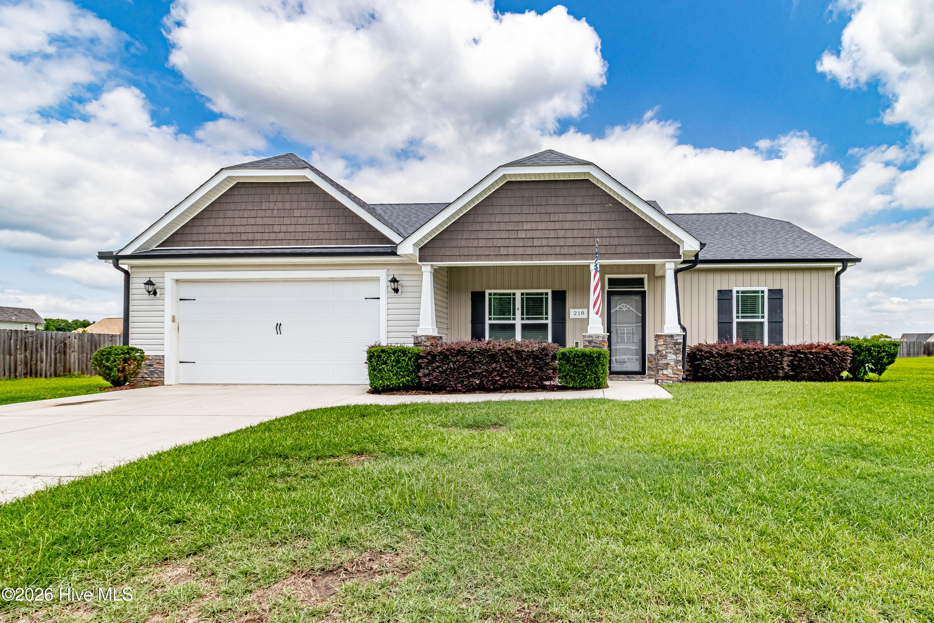 218 Planters Ridge Drive Property Photo 1