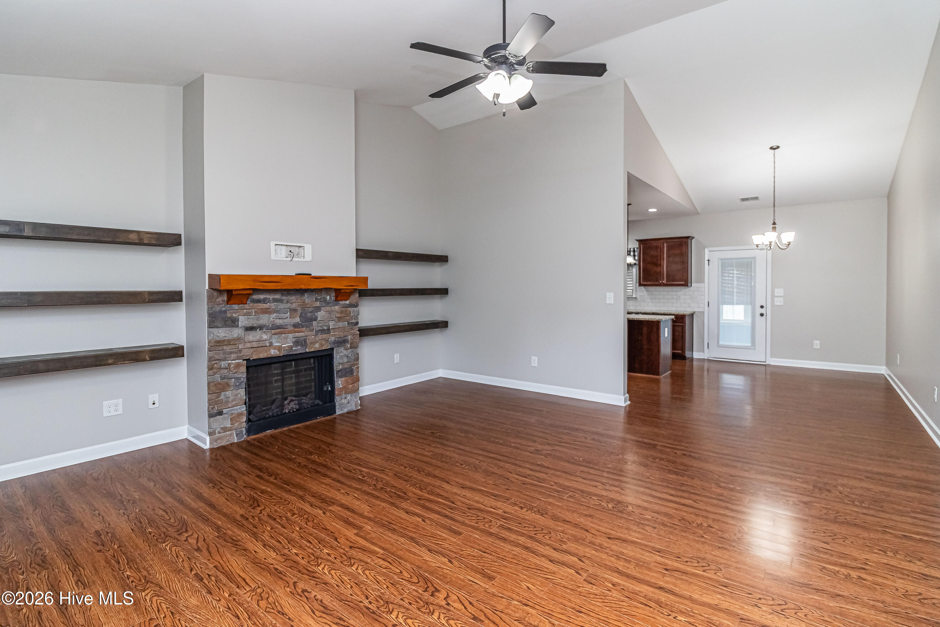 218 Planters Ridge Drive Property Photo 9