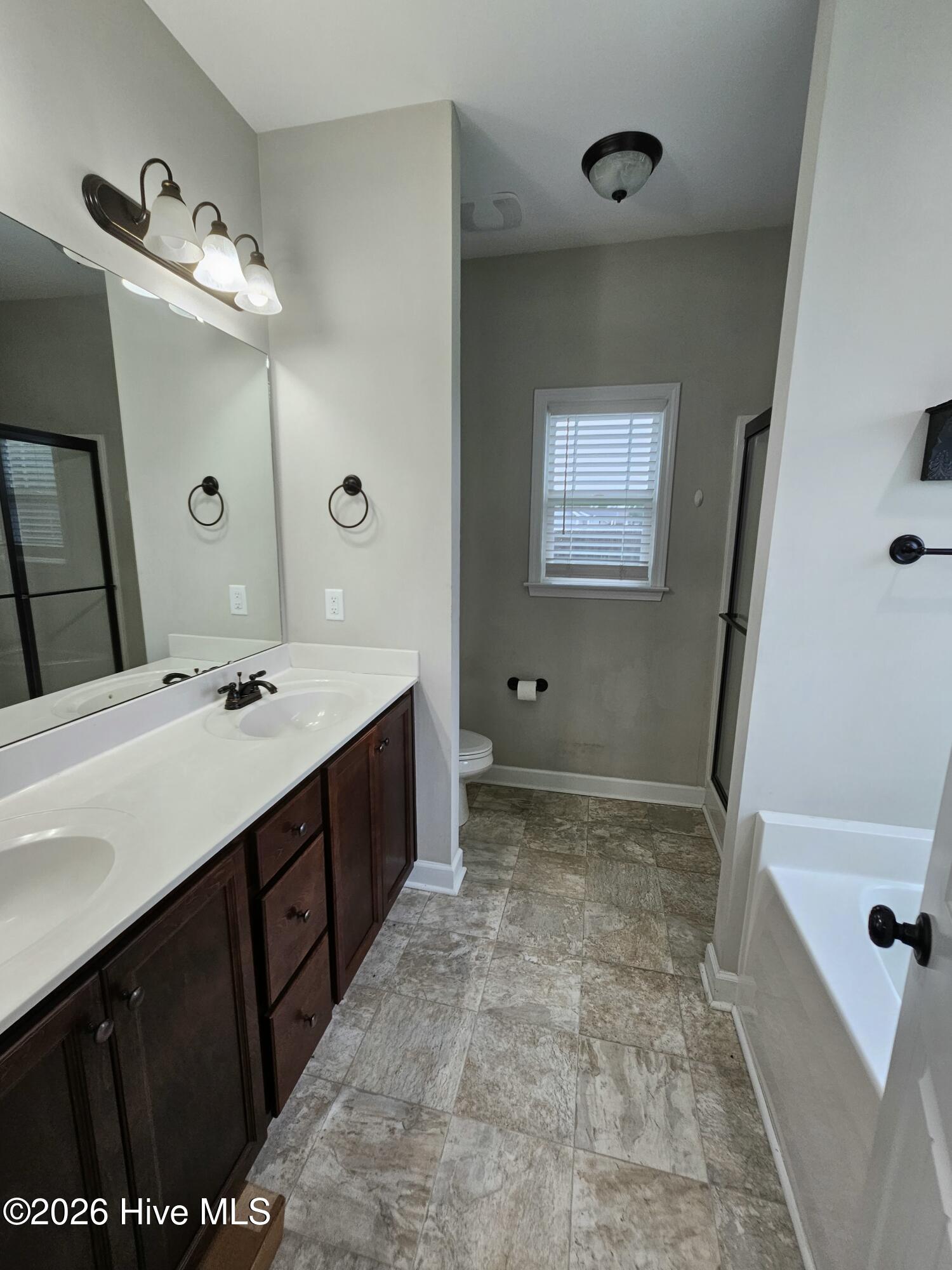 218 Planters Ridge Drive Property Photo 37