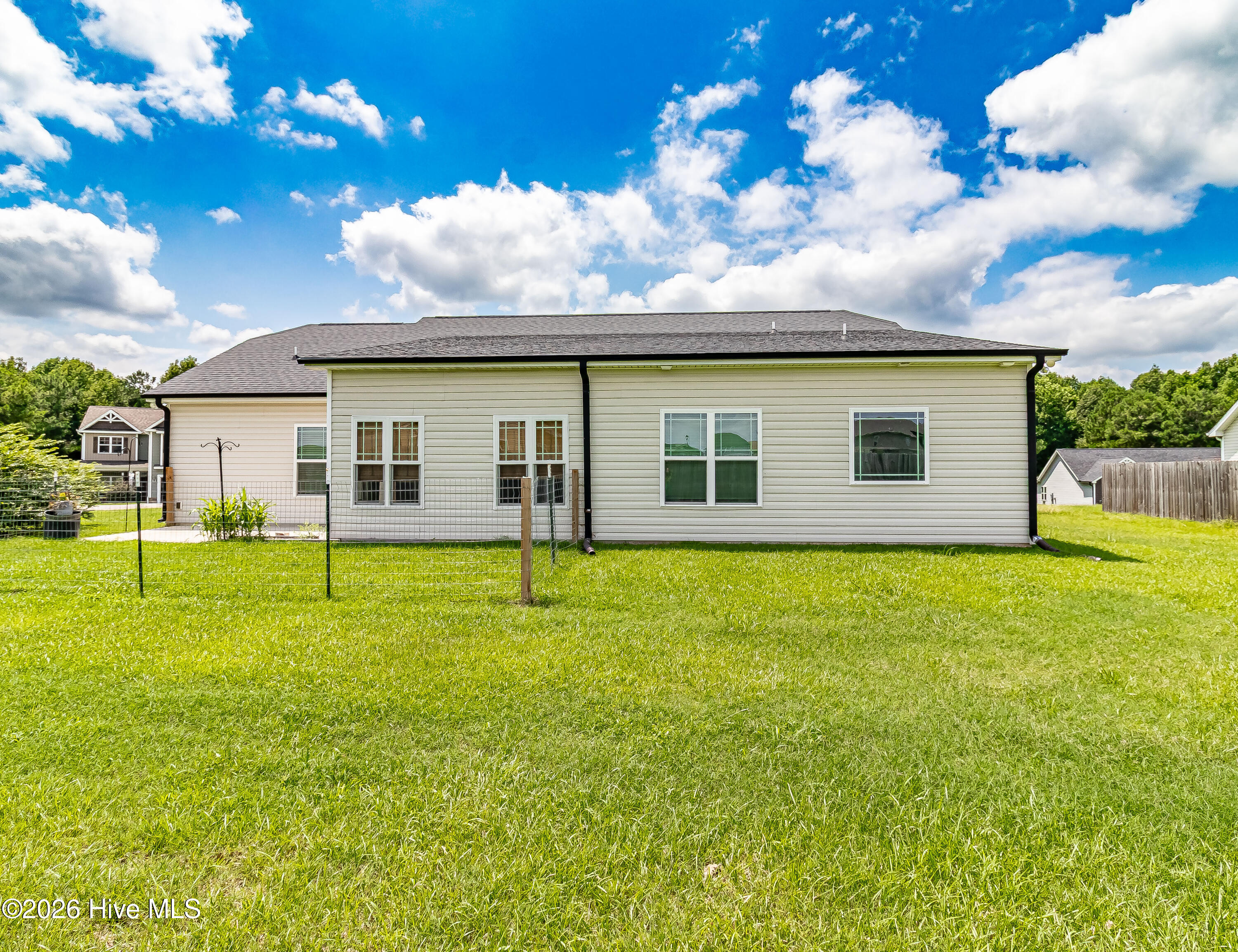 218 Planters Ridge Drive Property Photo 49