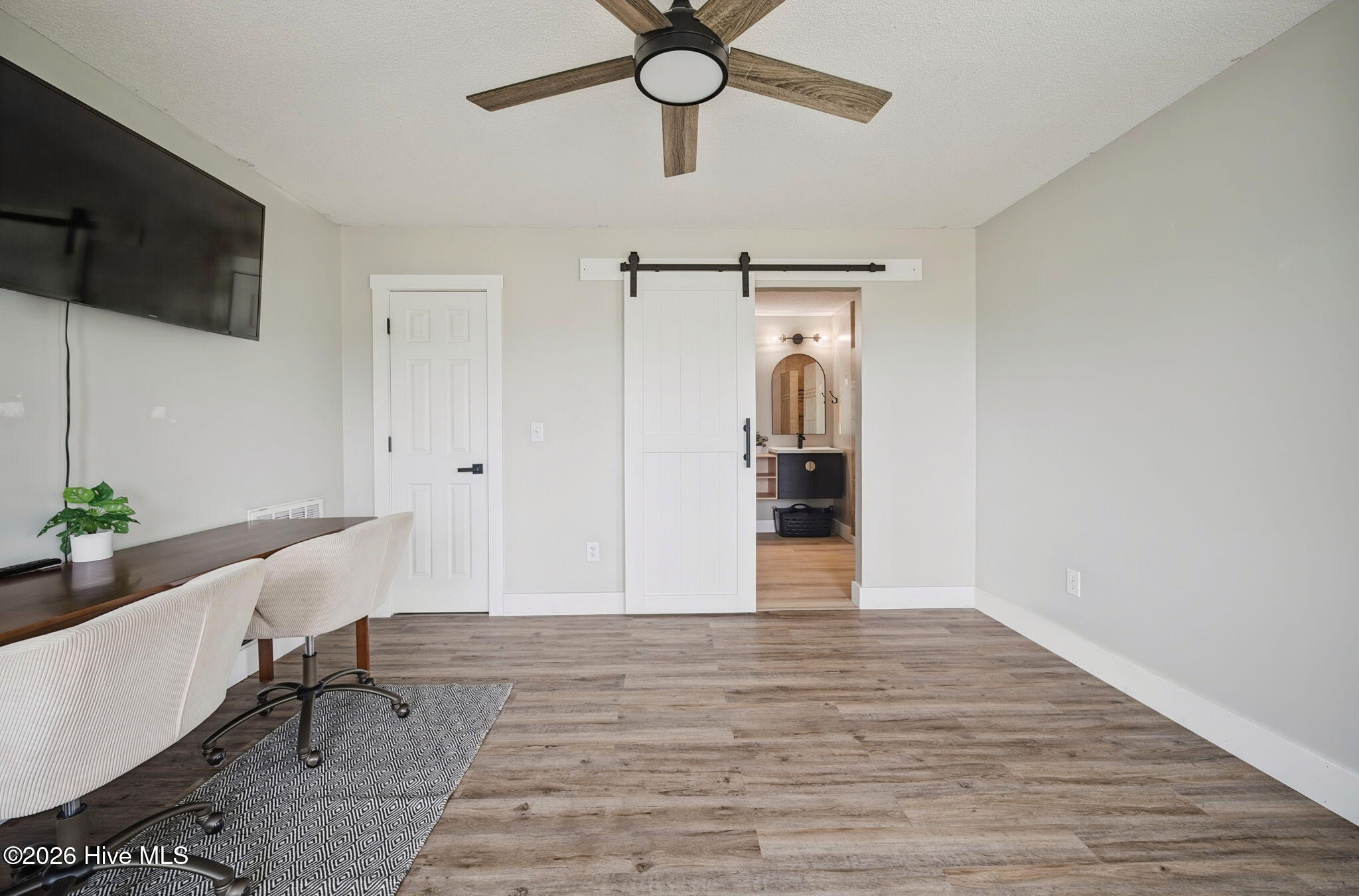 1393 Turnpike Road Property Photo 22