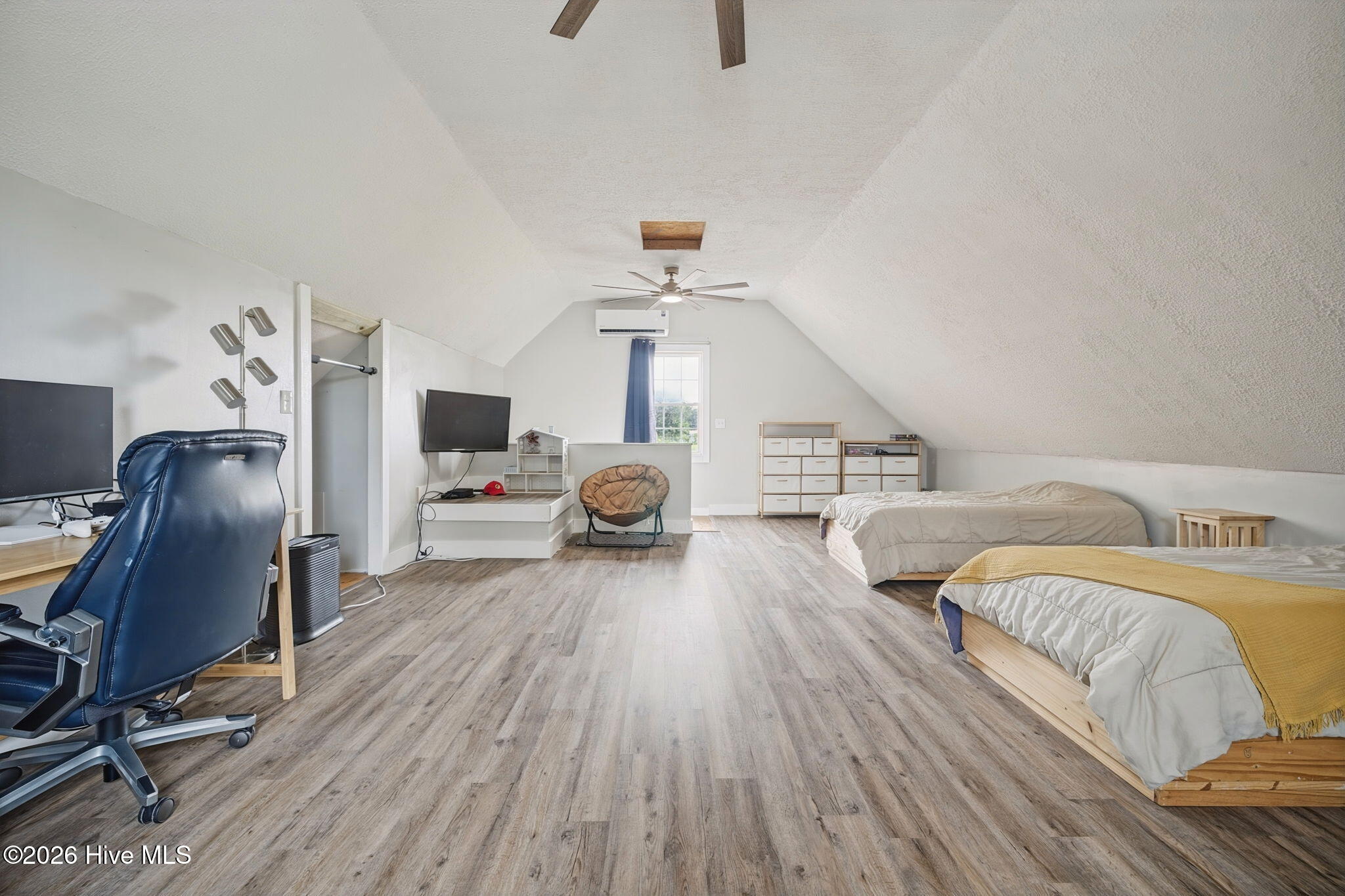1393 Turnpike Road Property Photo 38