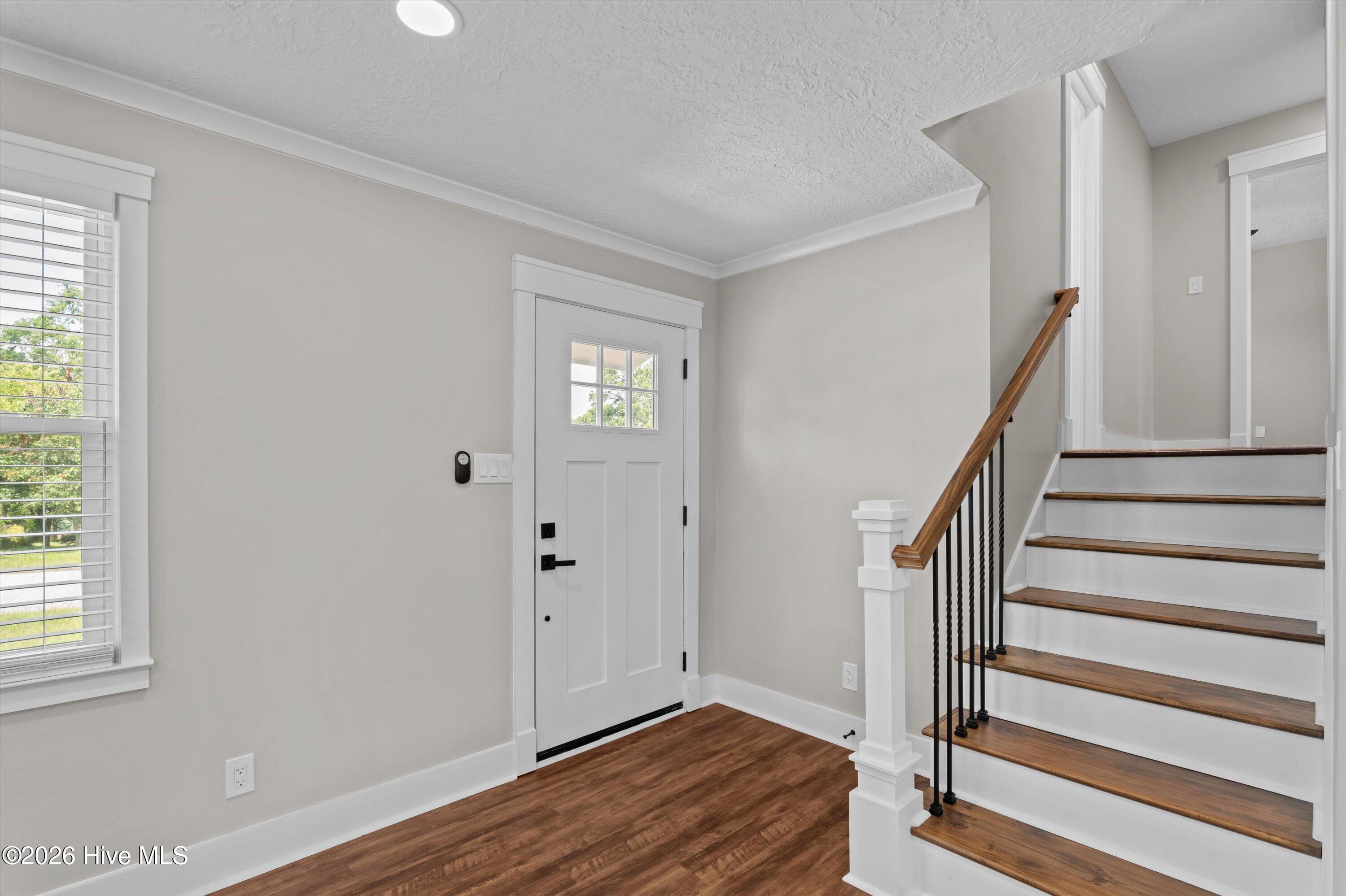 4032 Rio Pinar Drive Property Photo 5