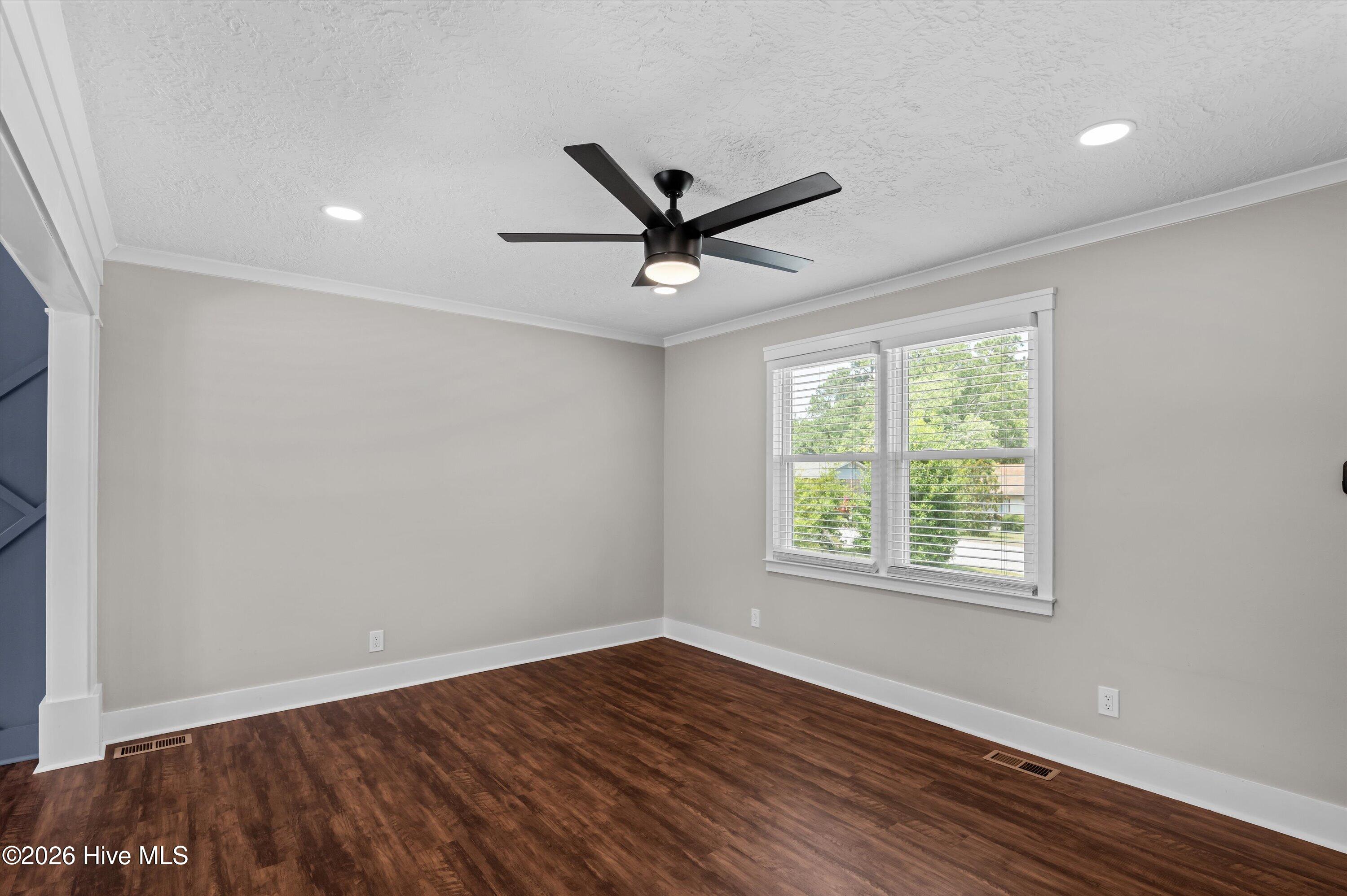 4032 Rio Pinar Drive Property Photo 7