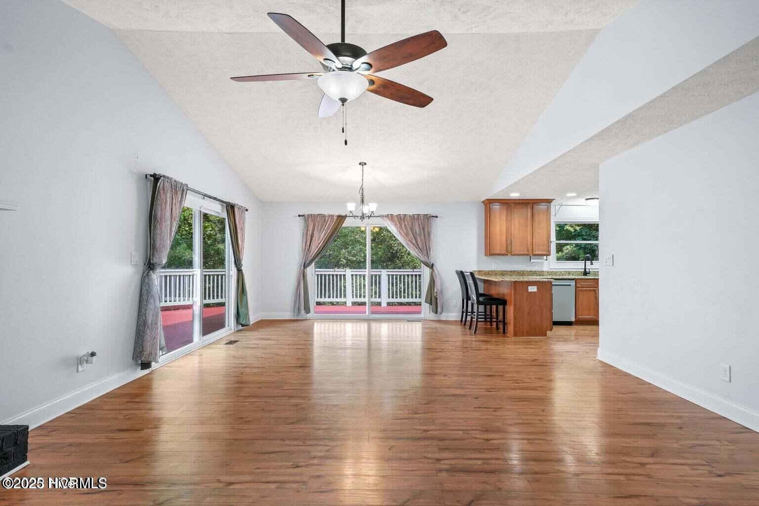 155 Edgewater Drive Property Photo 11