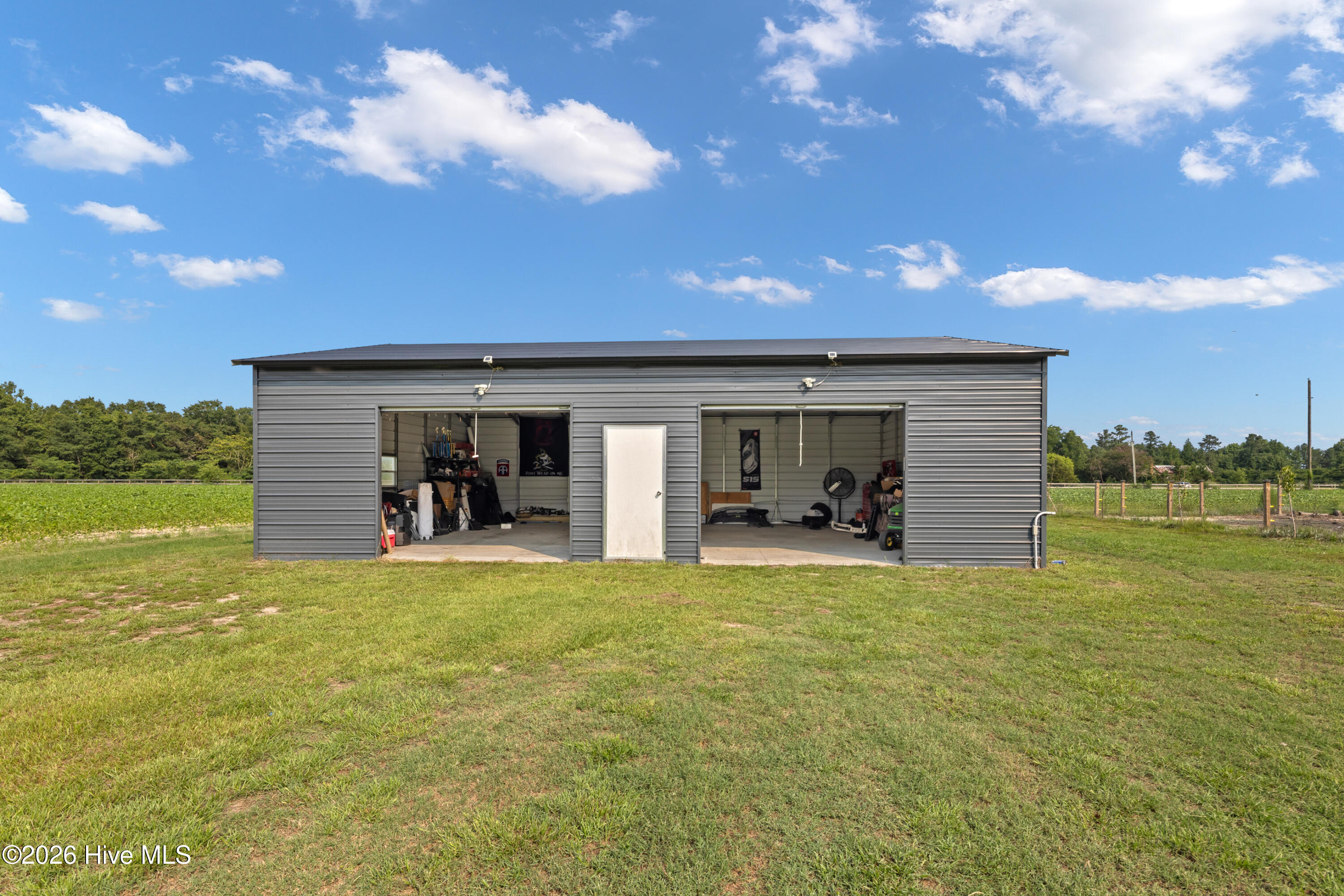 1435 Old Mintz Highway Property Photo 9